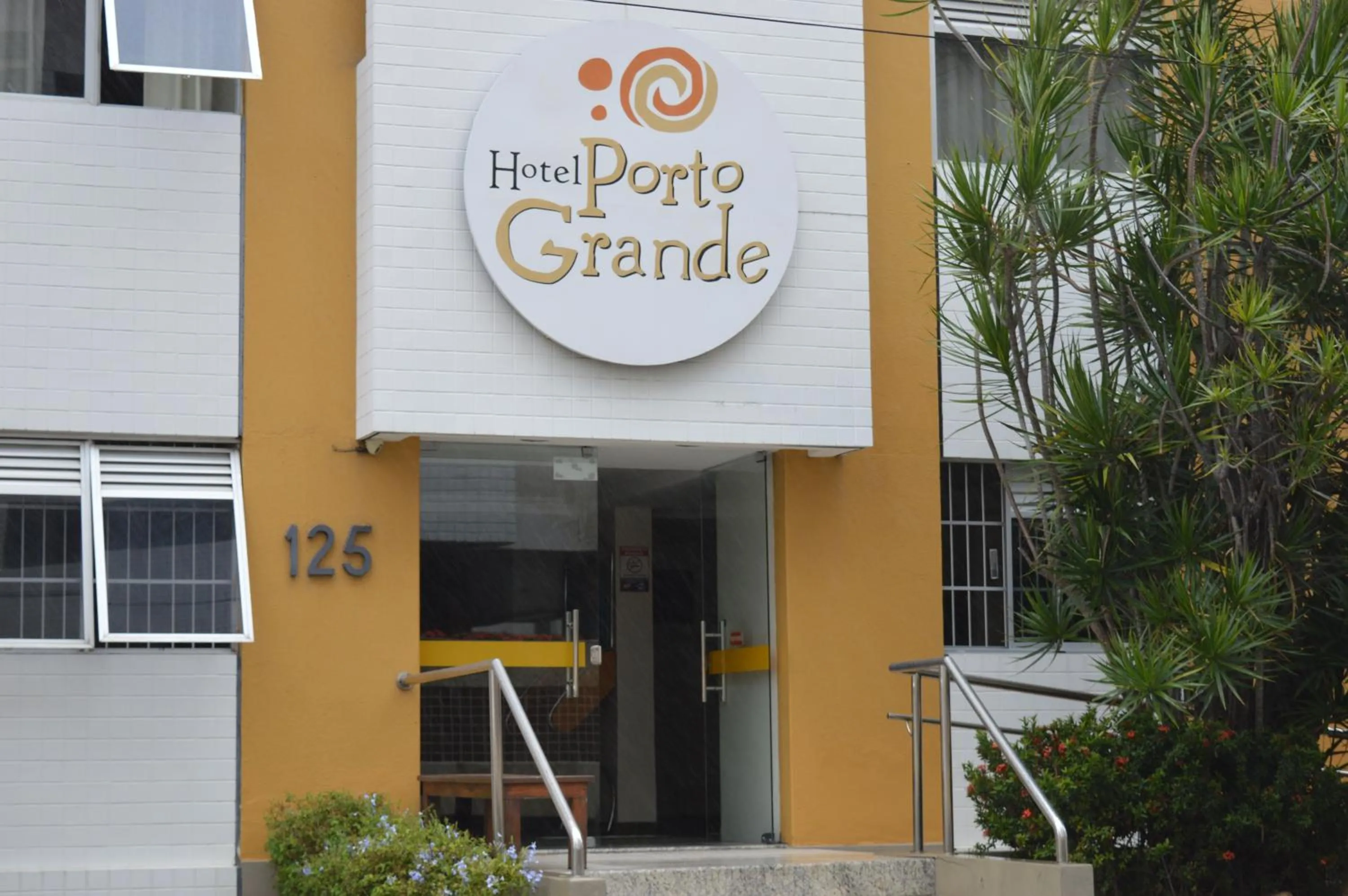Facade/entrance in Hotel Porto Grande