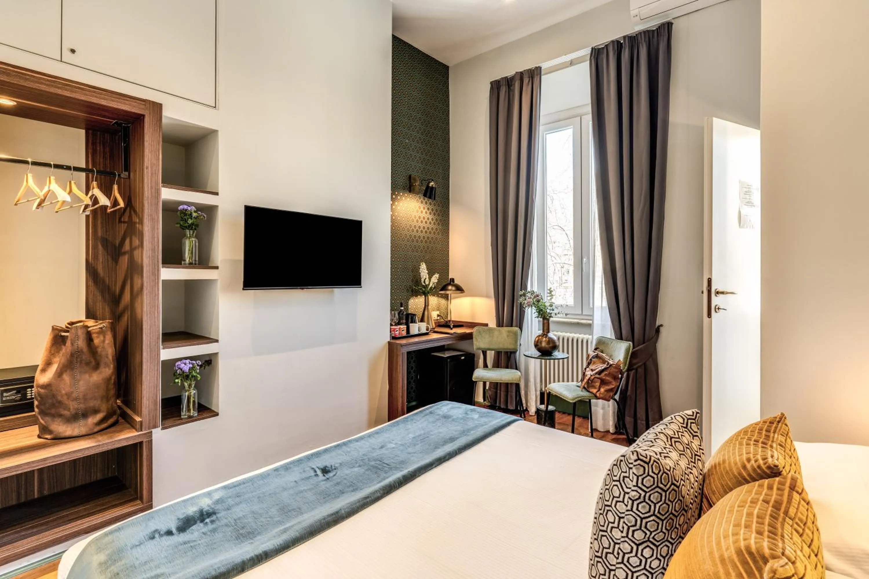 Bed in Tree Charme Trilussa