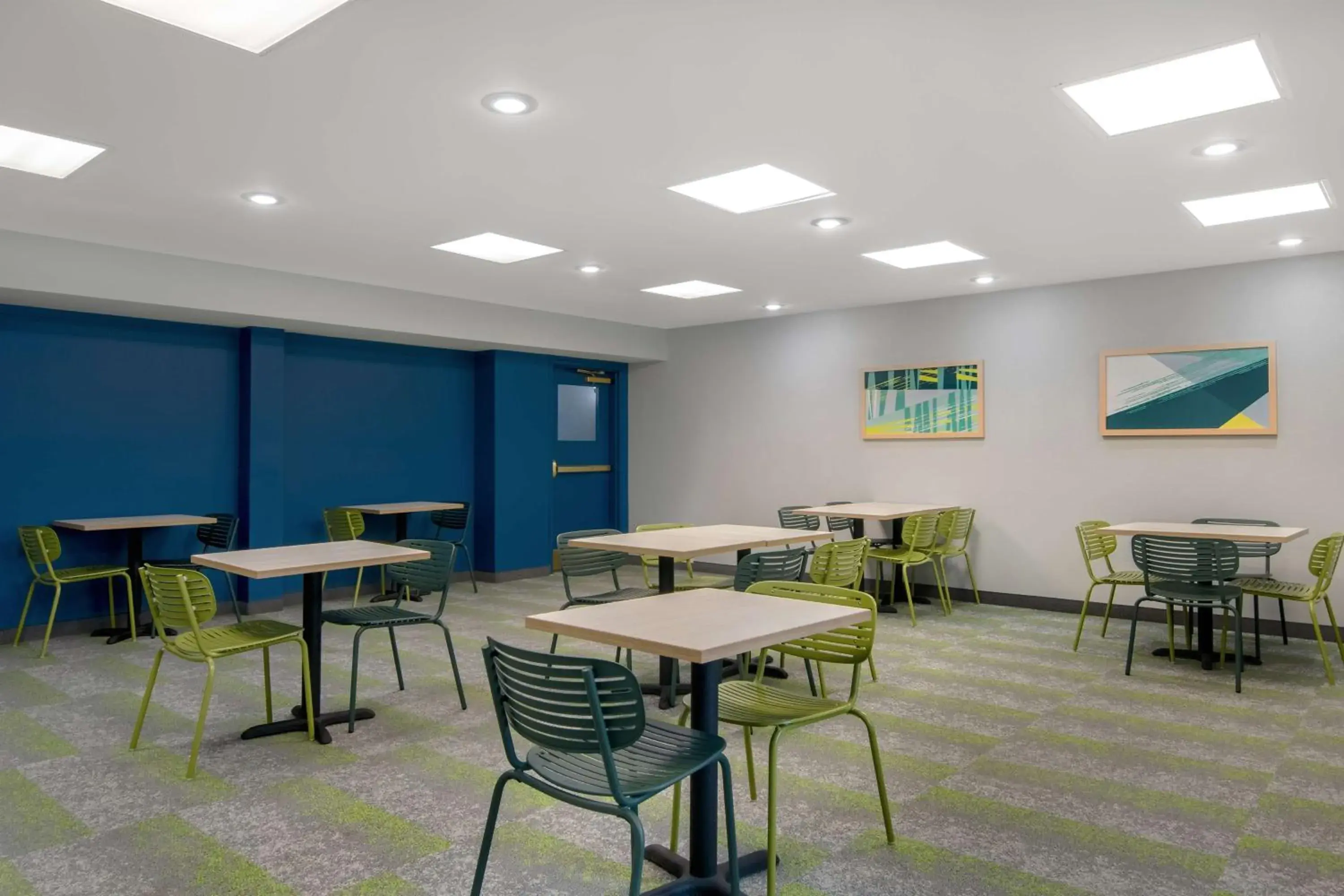 Breakfast in Spark by Hilton Montgomery EastChase Breakfast in Spark by Hilton Montgomery EastChase