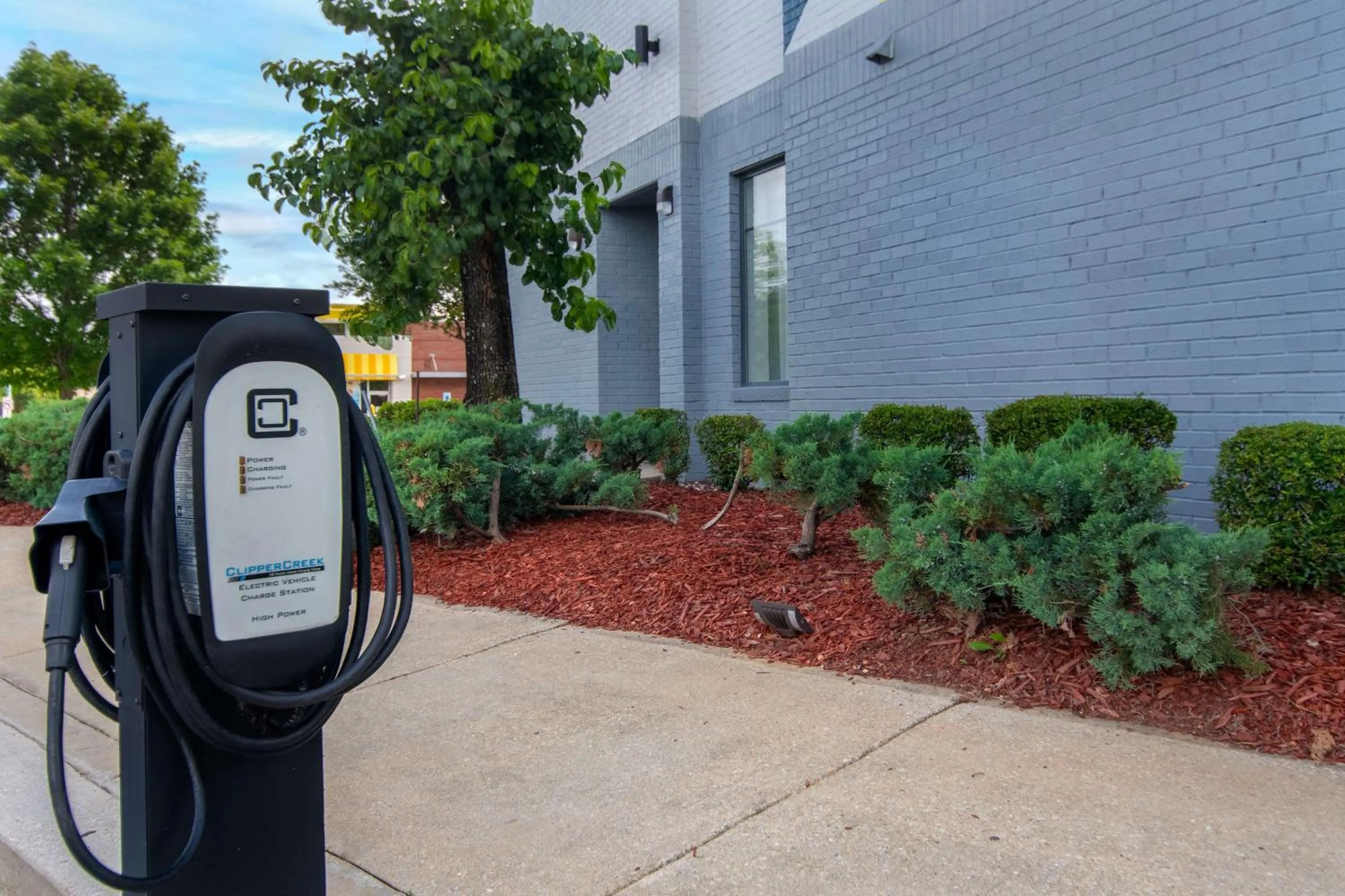 Property building in Spark by Hilton Montgomery EastChase