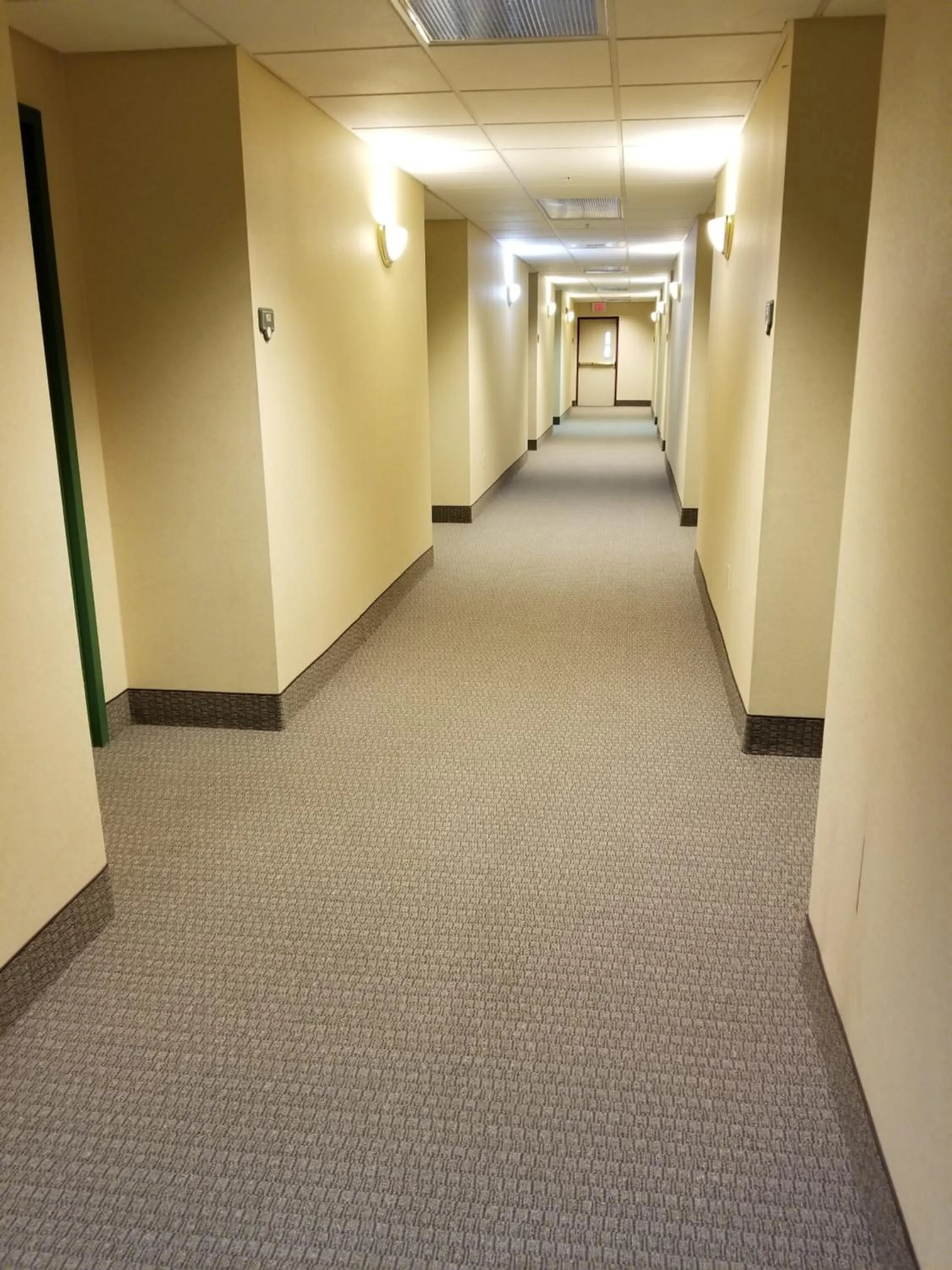 Property building in Allure Suites of Fort Myers