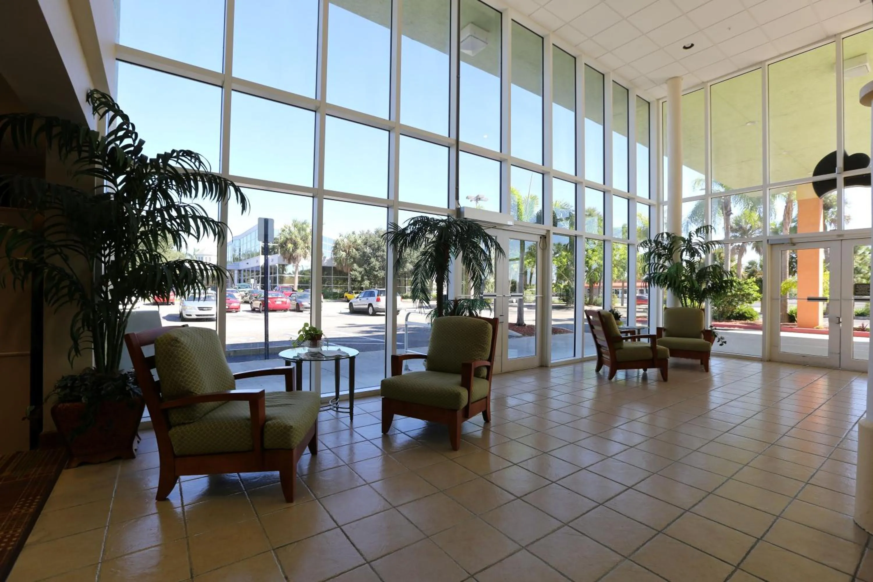 Seating area in Allure Suites of Fort Myers
