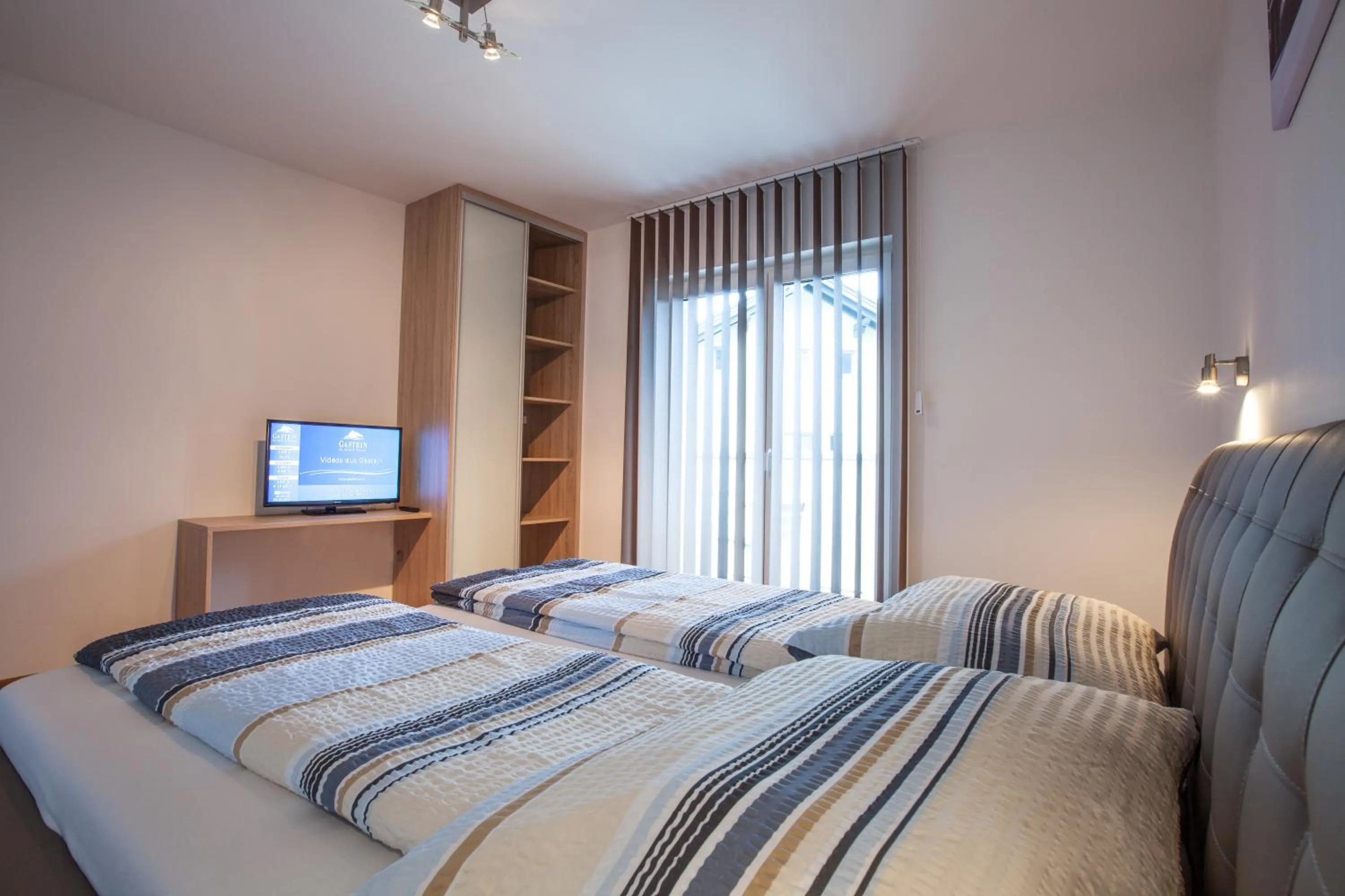 Bedroom, Bed in Alpine Appart