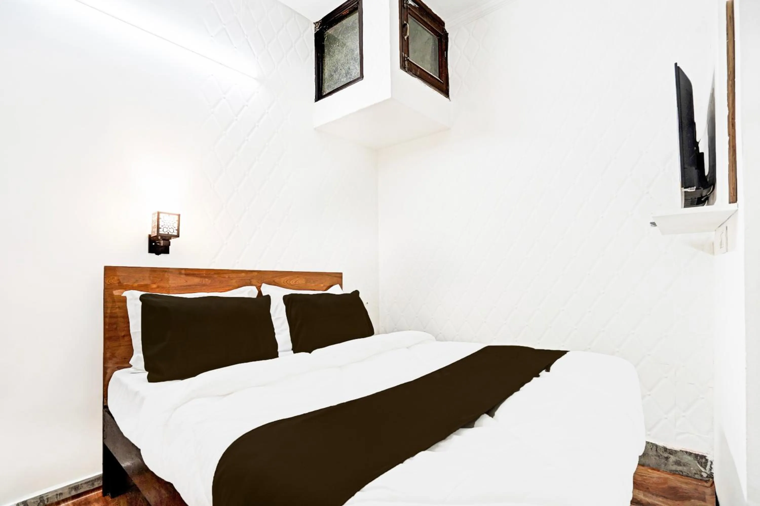 Bedroom, Bed in Hotel O Kiiza Stay House