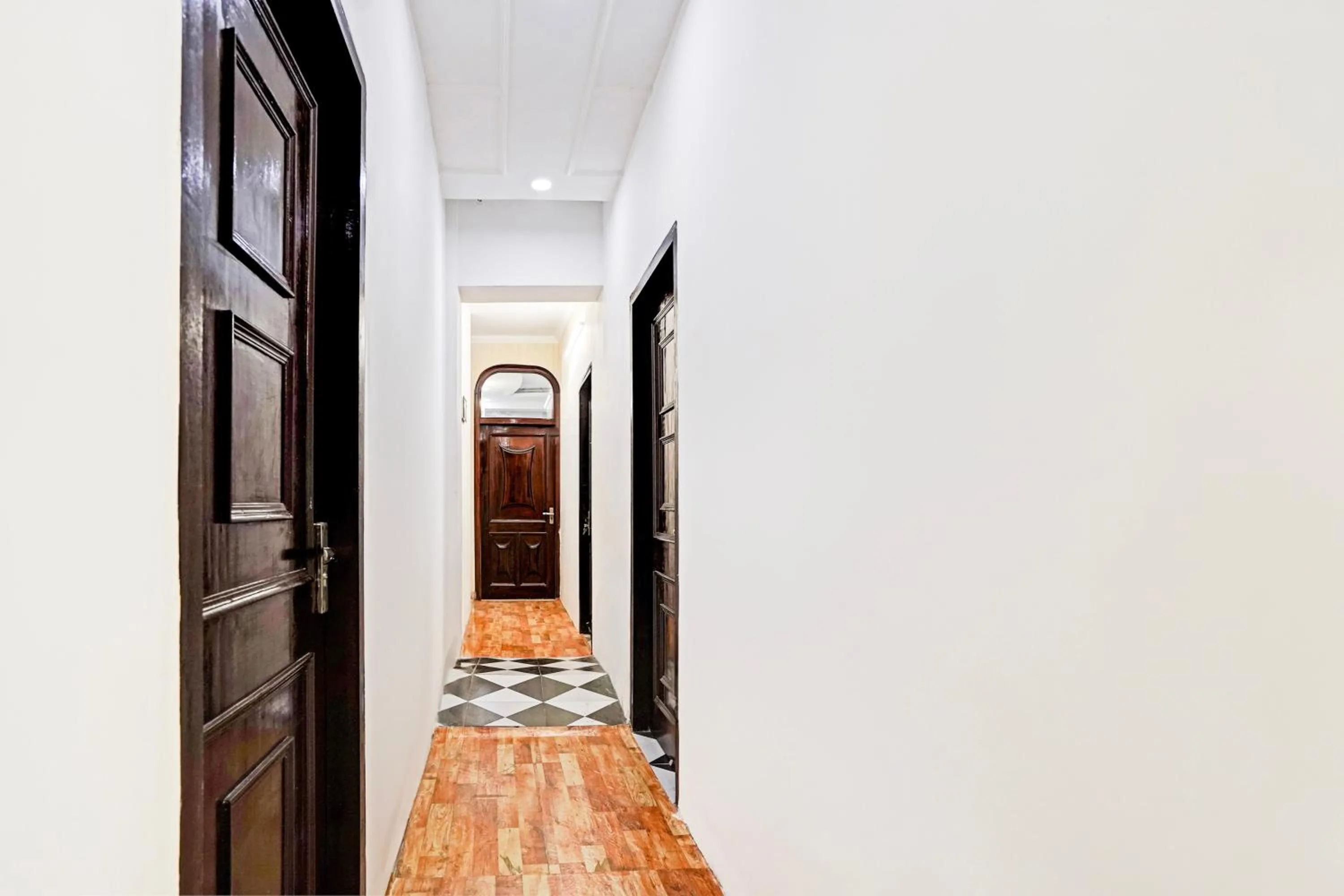 Lobby or reception in Hotel O Kiiza Stay House