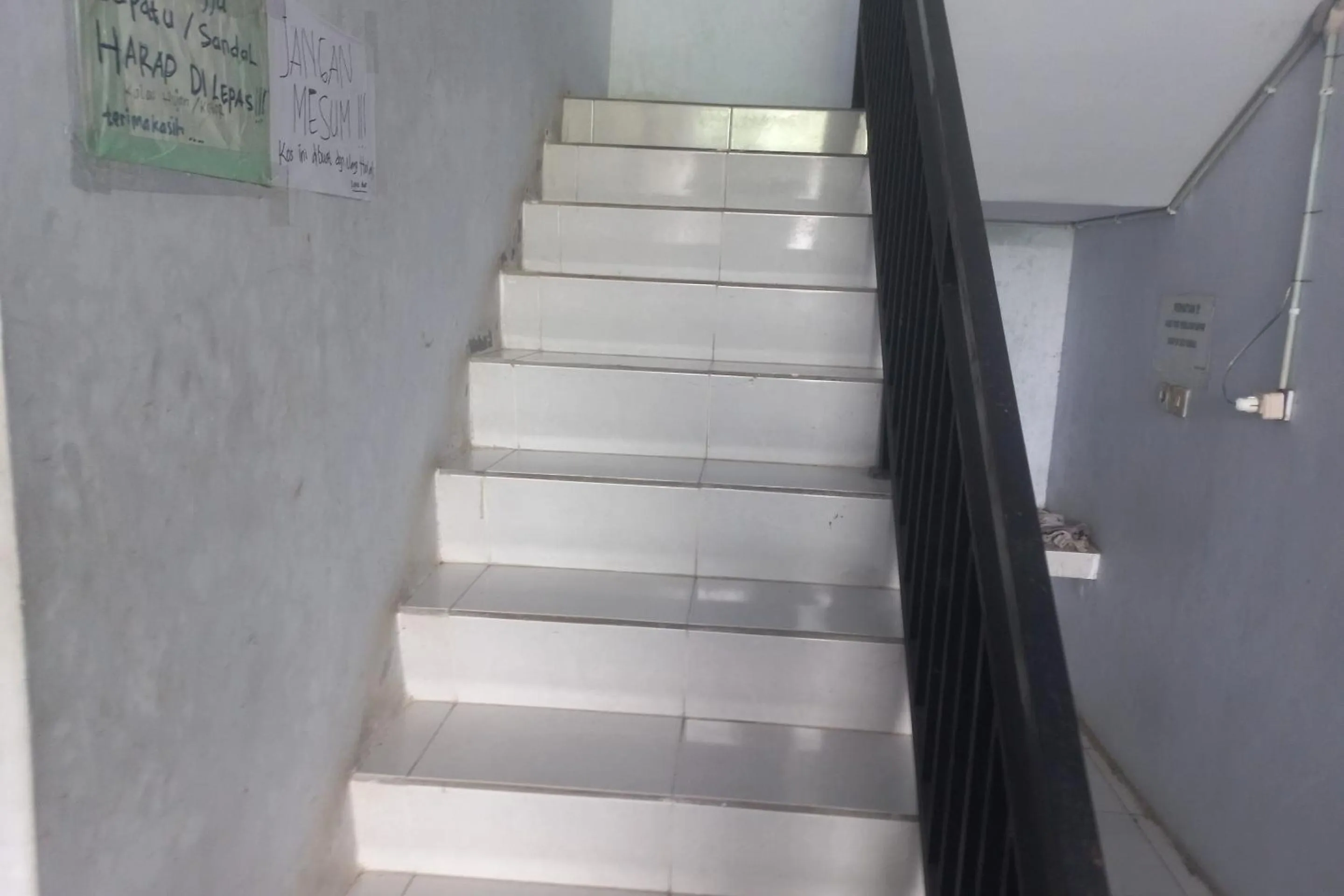 Lobby or reception in Hotel O Kost Zalfa Amalia Syariah