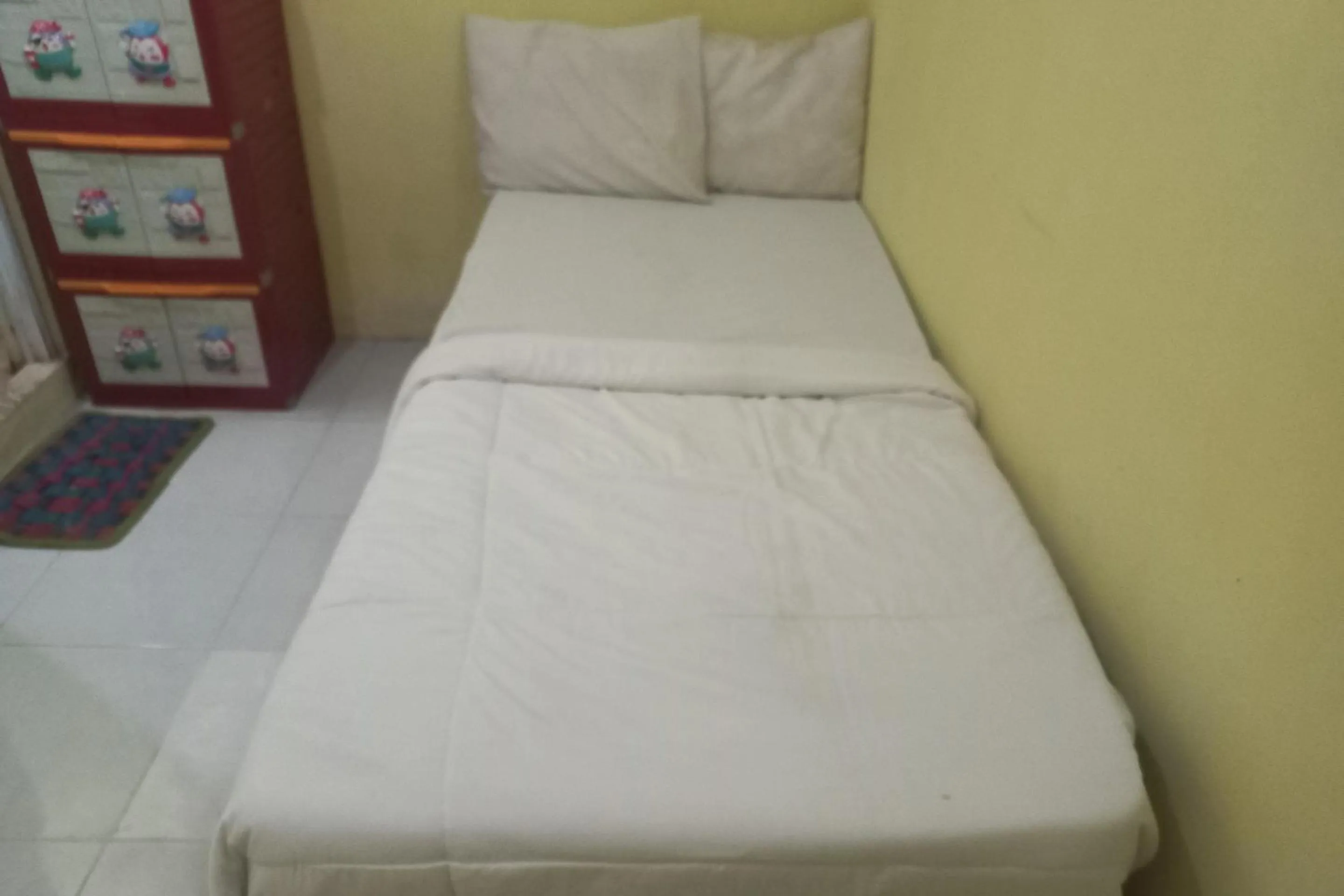 Bedroom, Bed in Hotel O Kost Zalfa Amalia Syariah