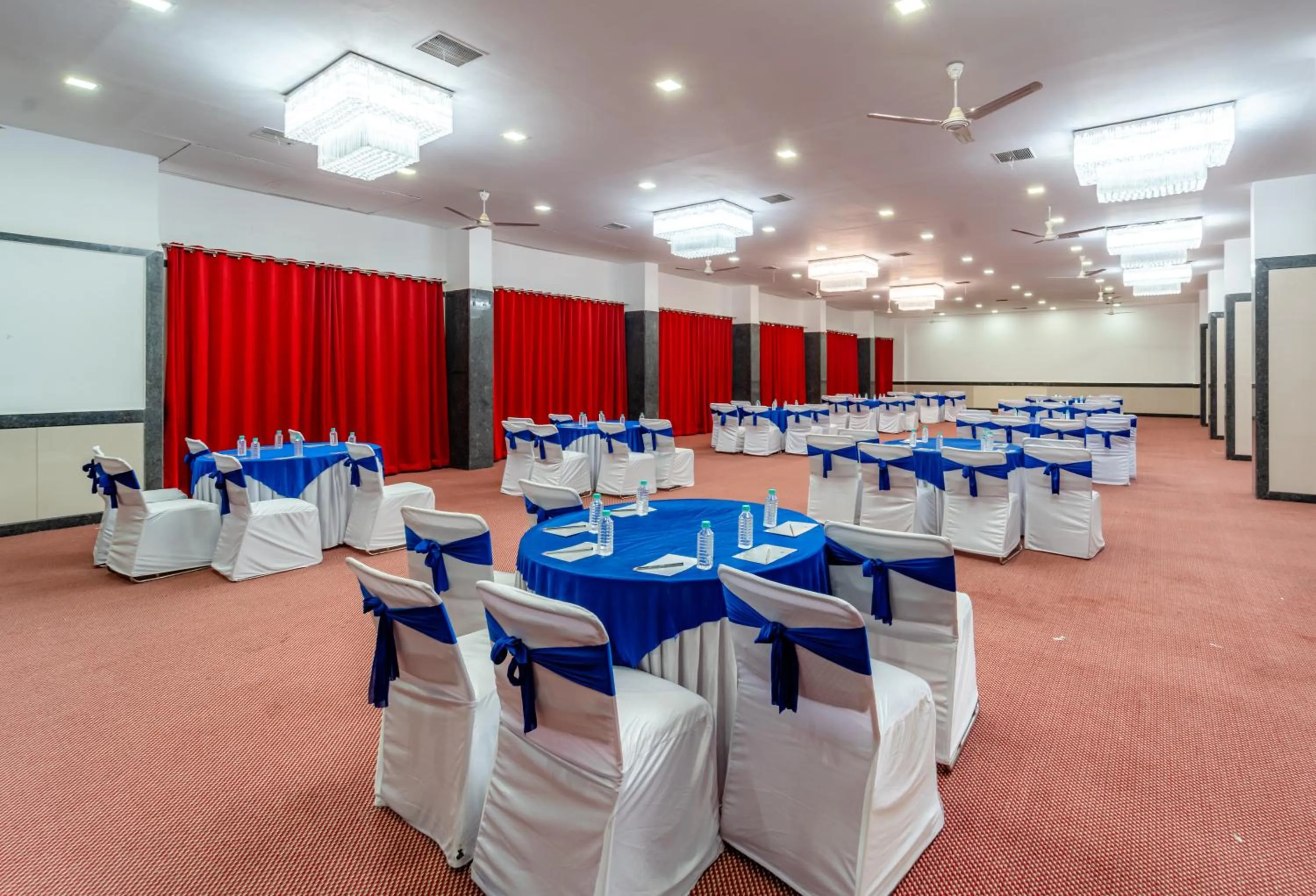 Banquet/Function facilities in Treebo Premium Omni Residency