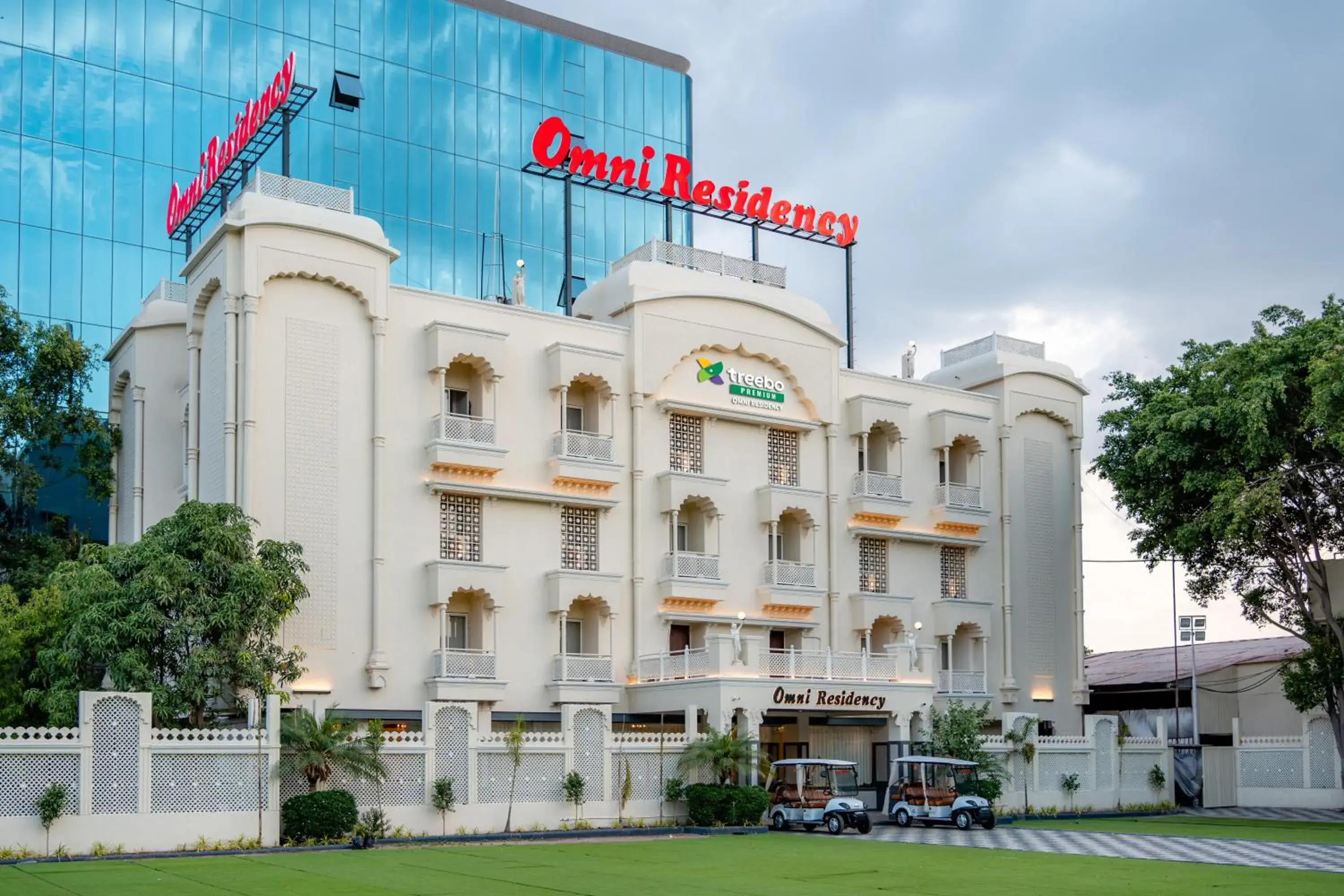 Facade/entrance in Treebo Premium Omni Residency Facade/entrance in Treebo Premium Omni Residency