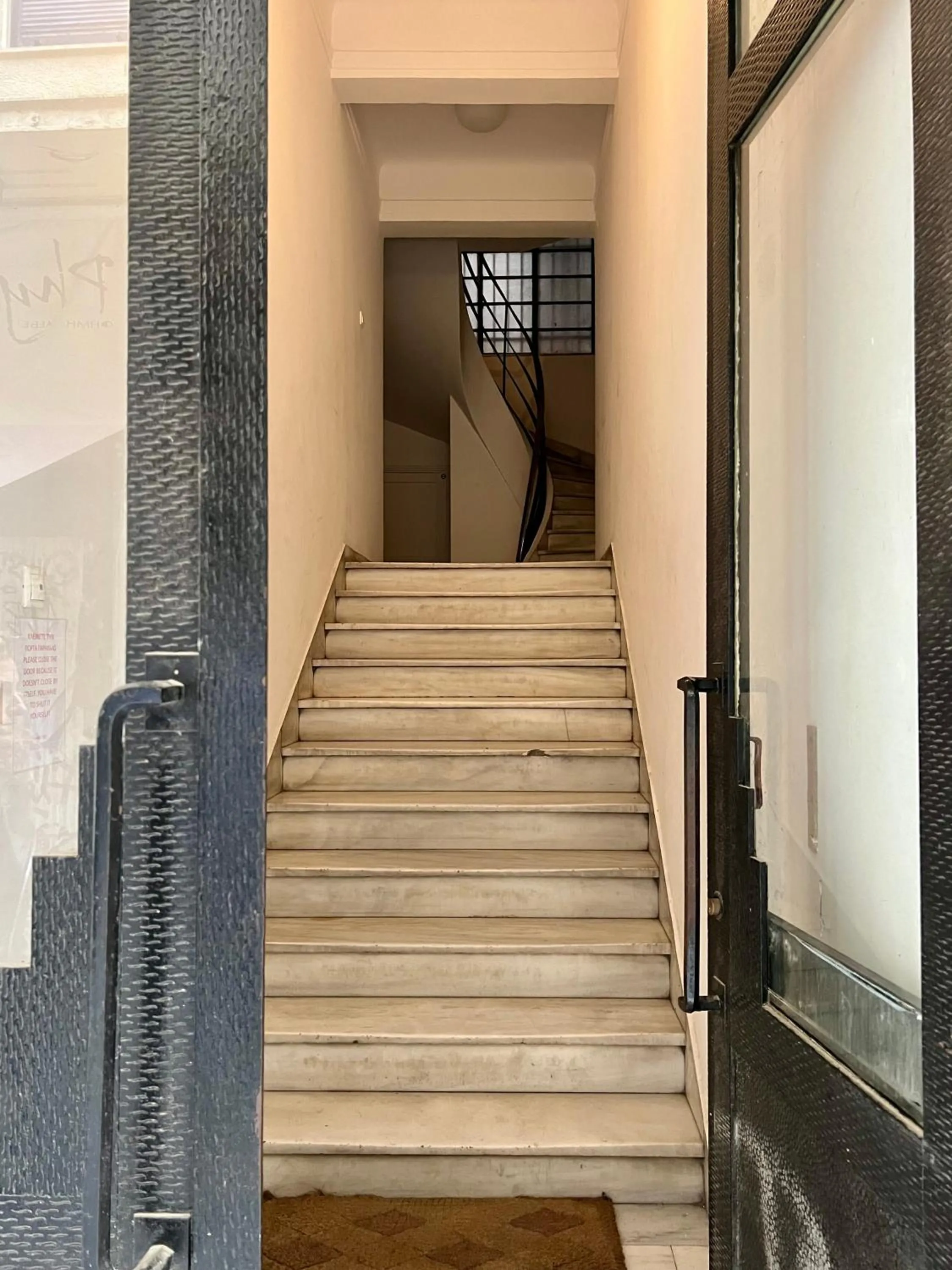 Mosaikon Guesthouses #Miltiadou Str