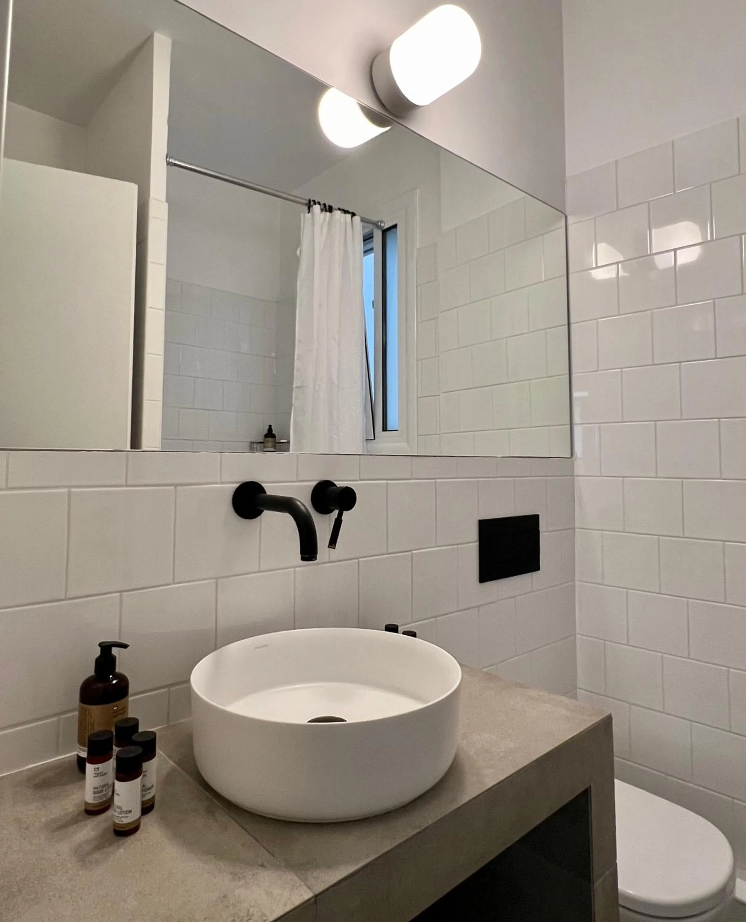 Mosaikon Guesthouses #Miltiadou Str