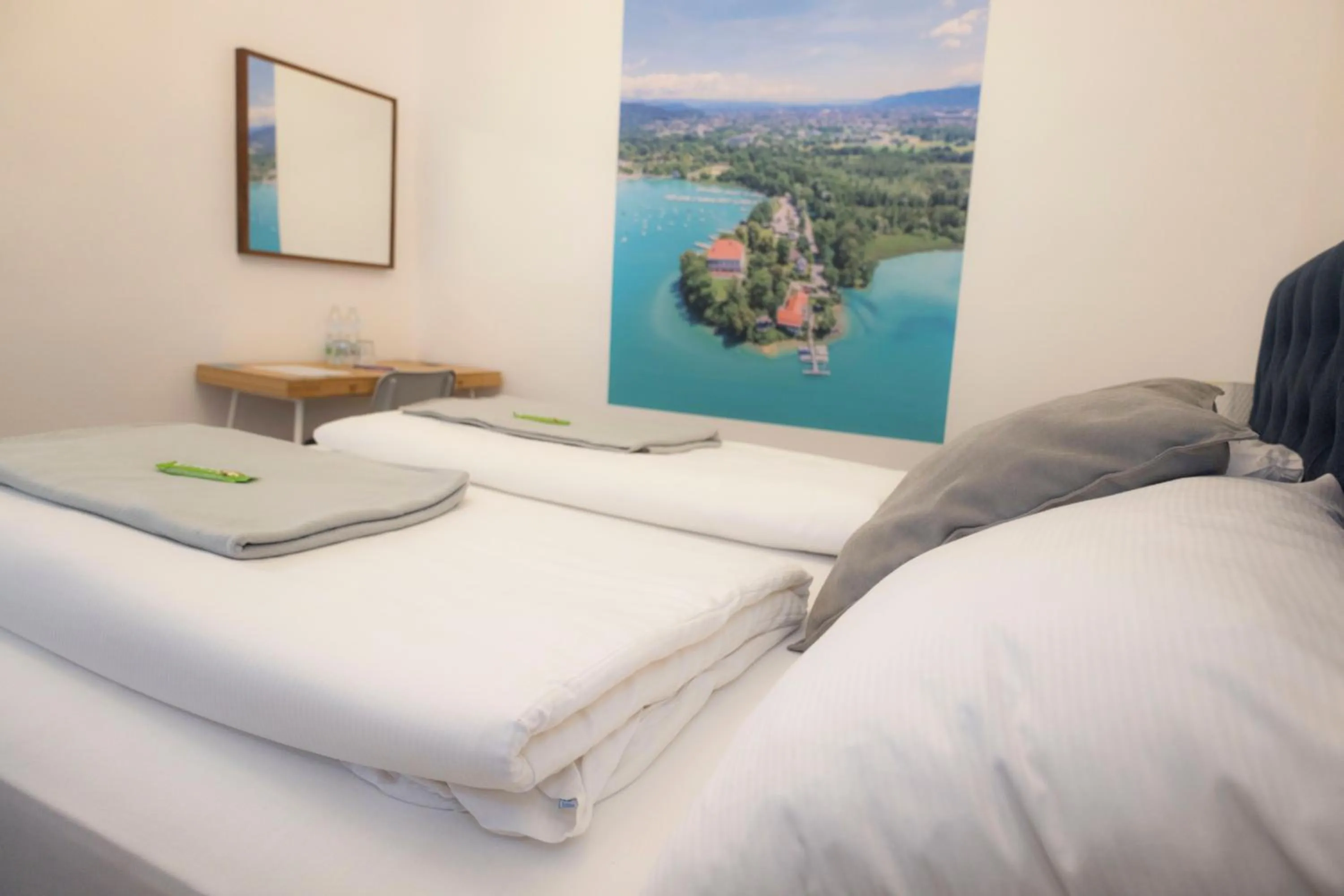 Bed in Cityhotel am Domplatz Self-CheckIn