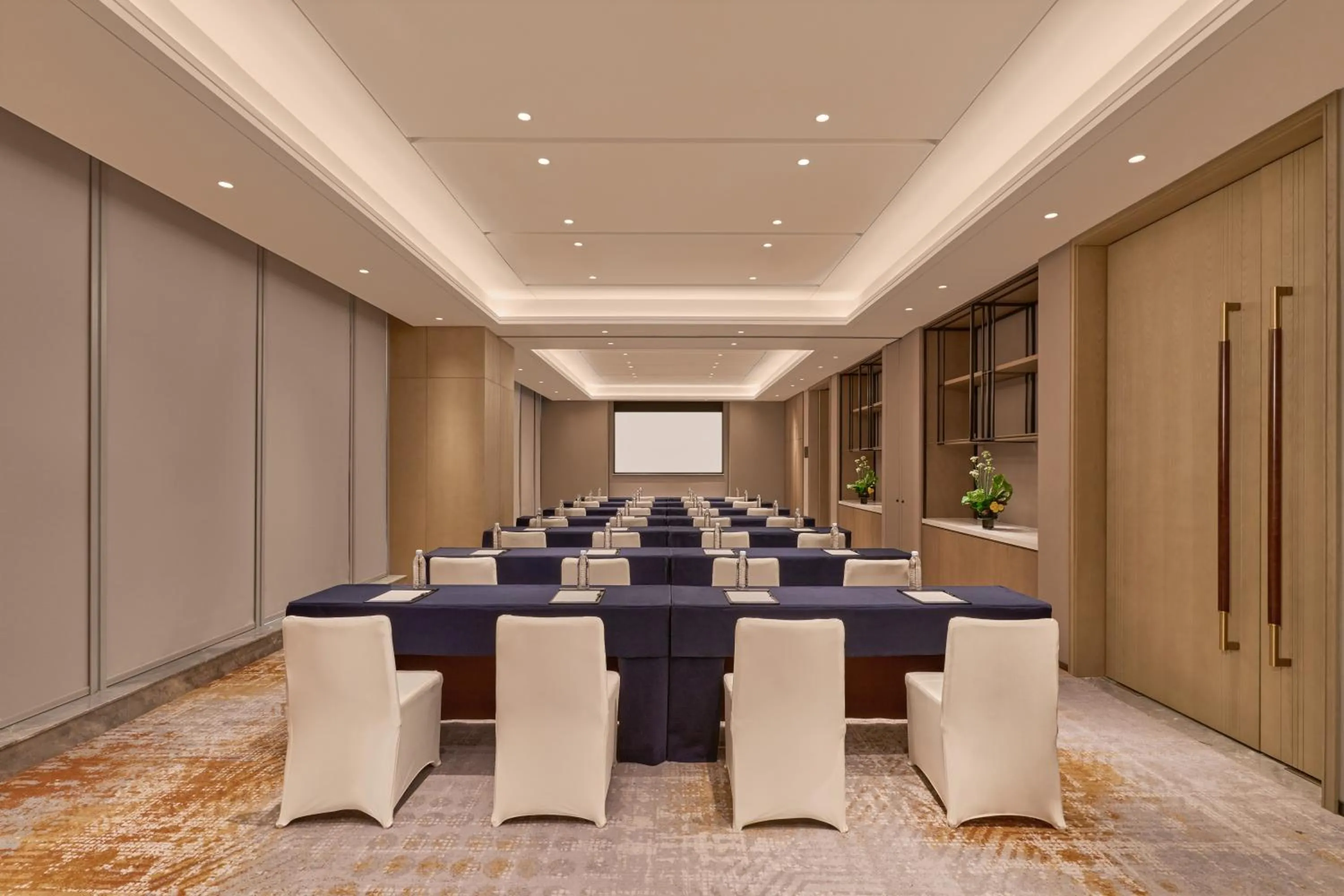 Property building in Hyatt Place Nantong Xinghu City Plaza