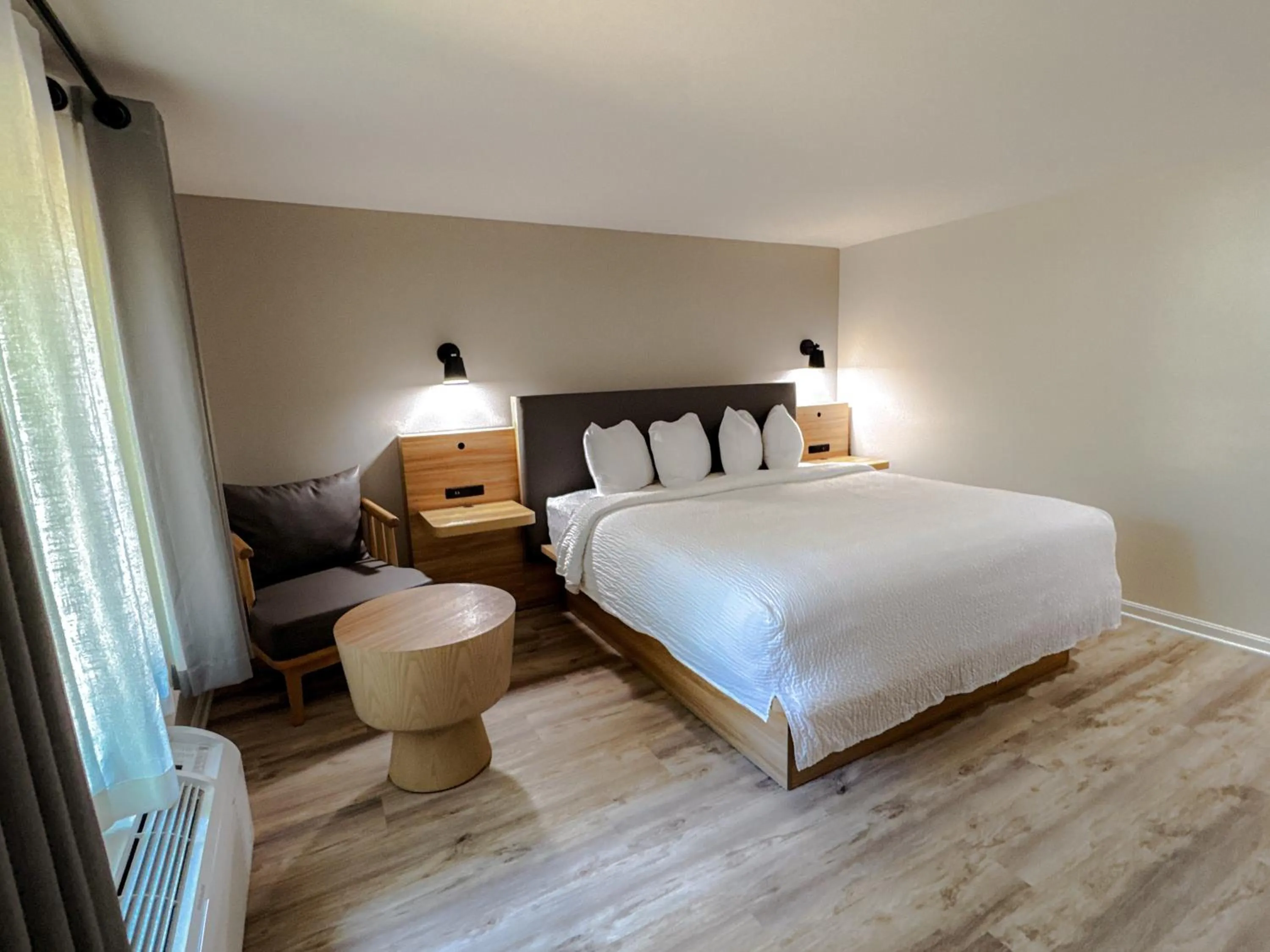 Bedroom, Bed in The Earl of Sandwich Motel