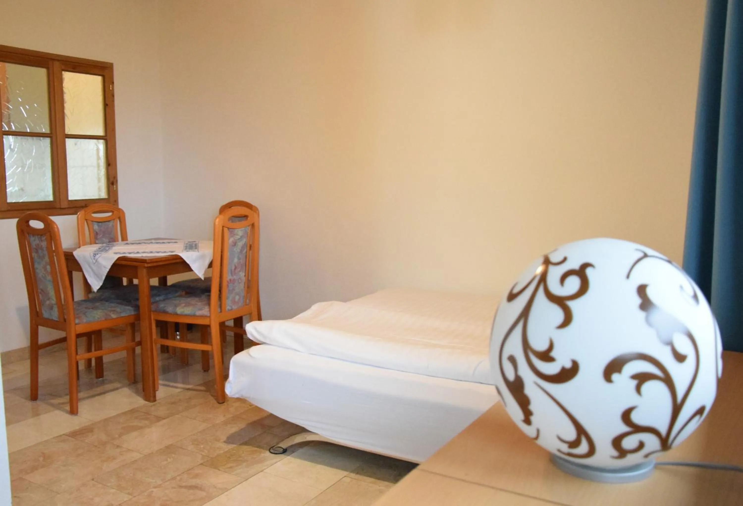 Living room, Bed in Appartmenthaus Rosenhof