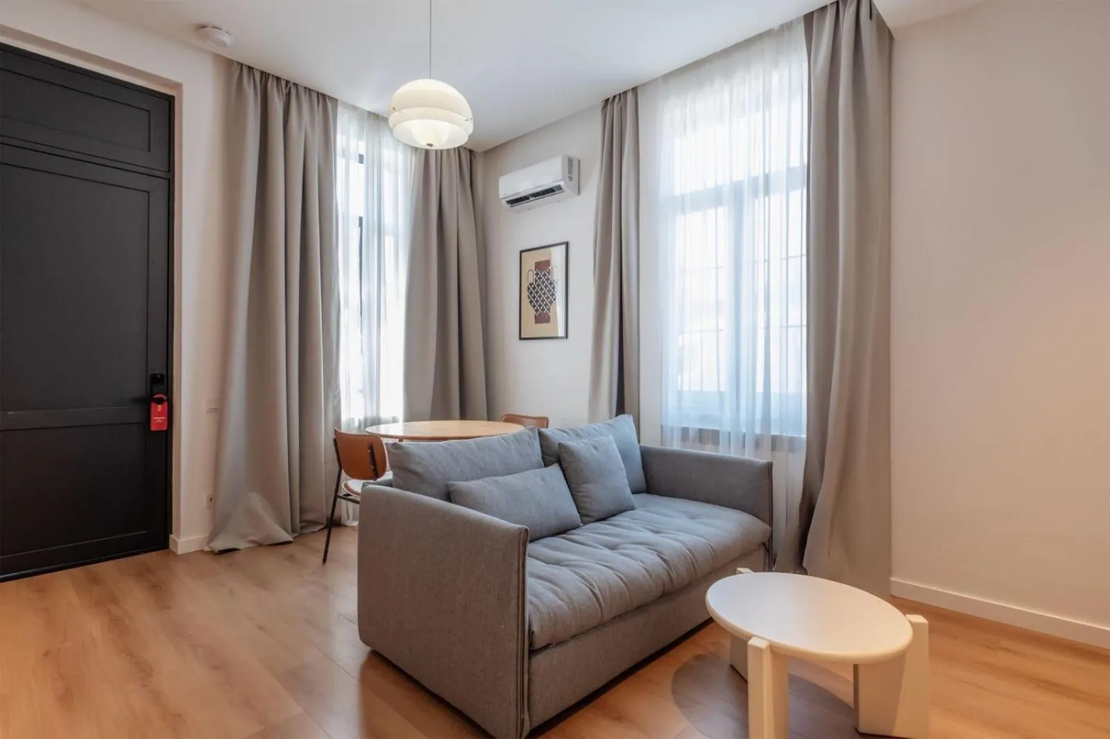 Living room in Artifact Apart Hotel