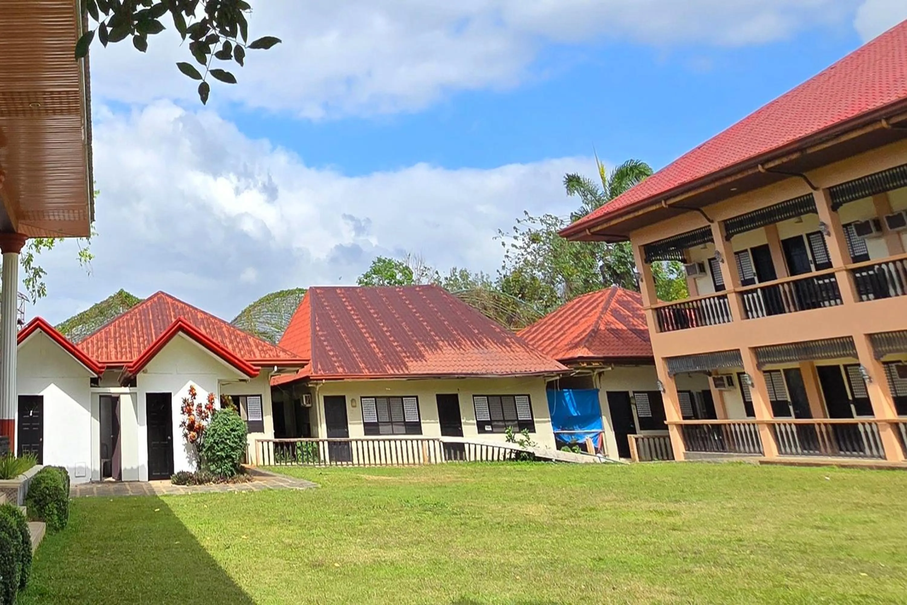 Property building in Grand Villa Laguna