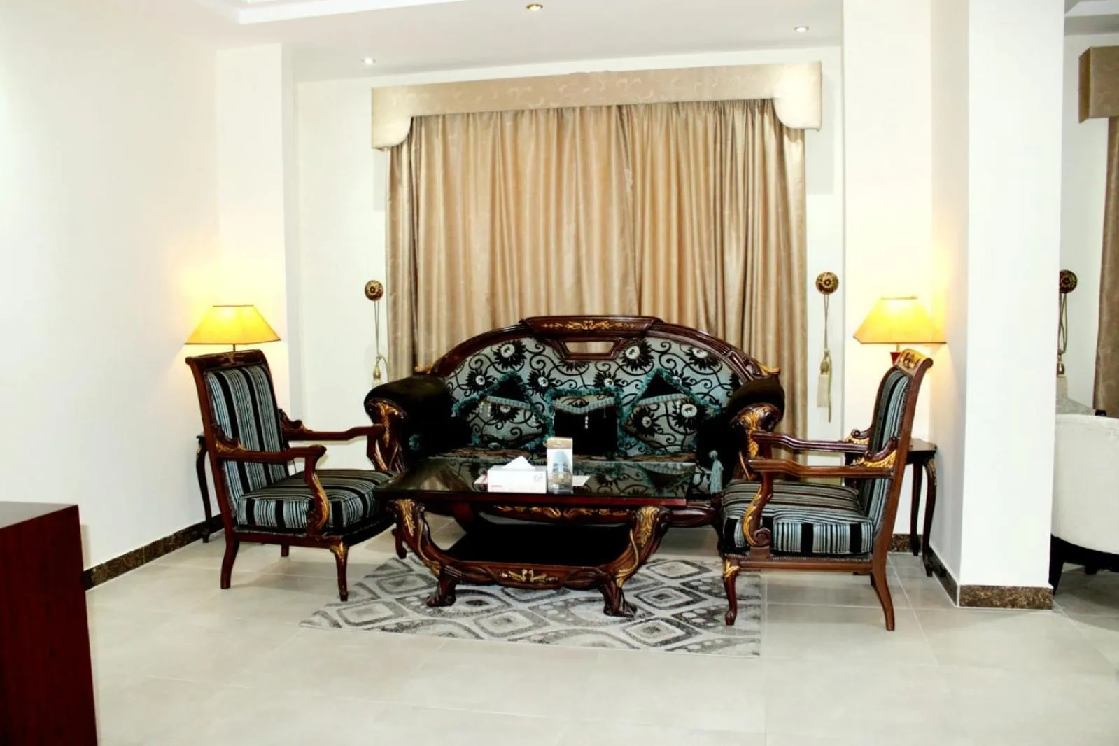 Living room in Tourist Hotel