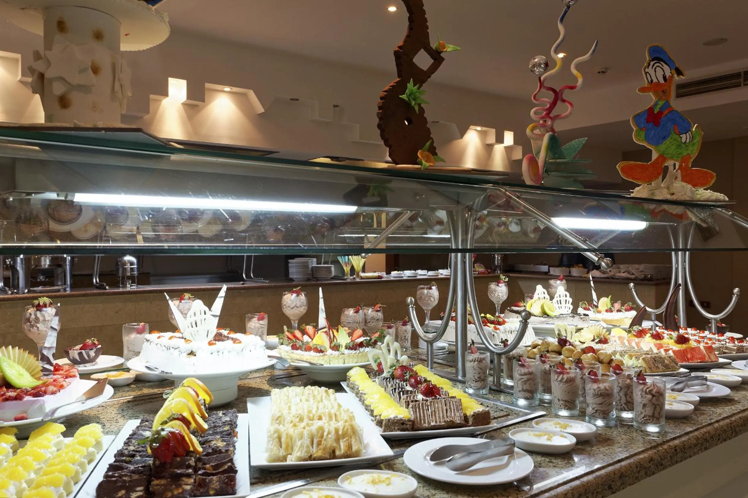 Restaurant/places to eat in Three Corners Equinox Beach Resort