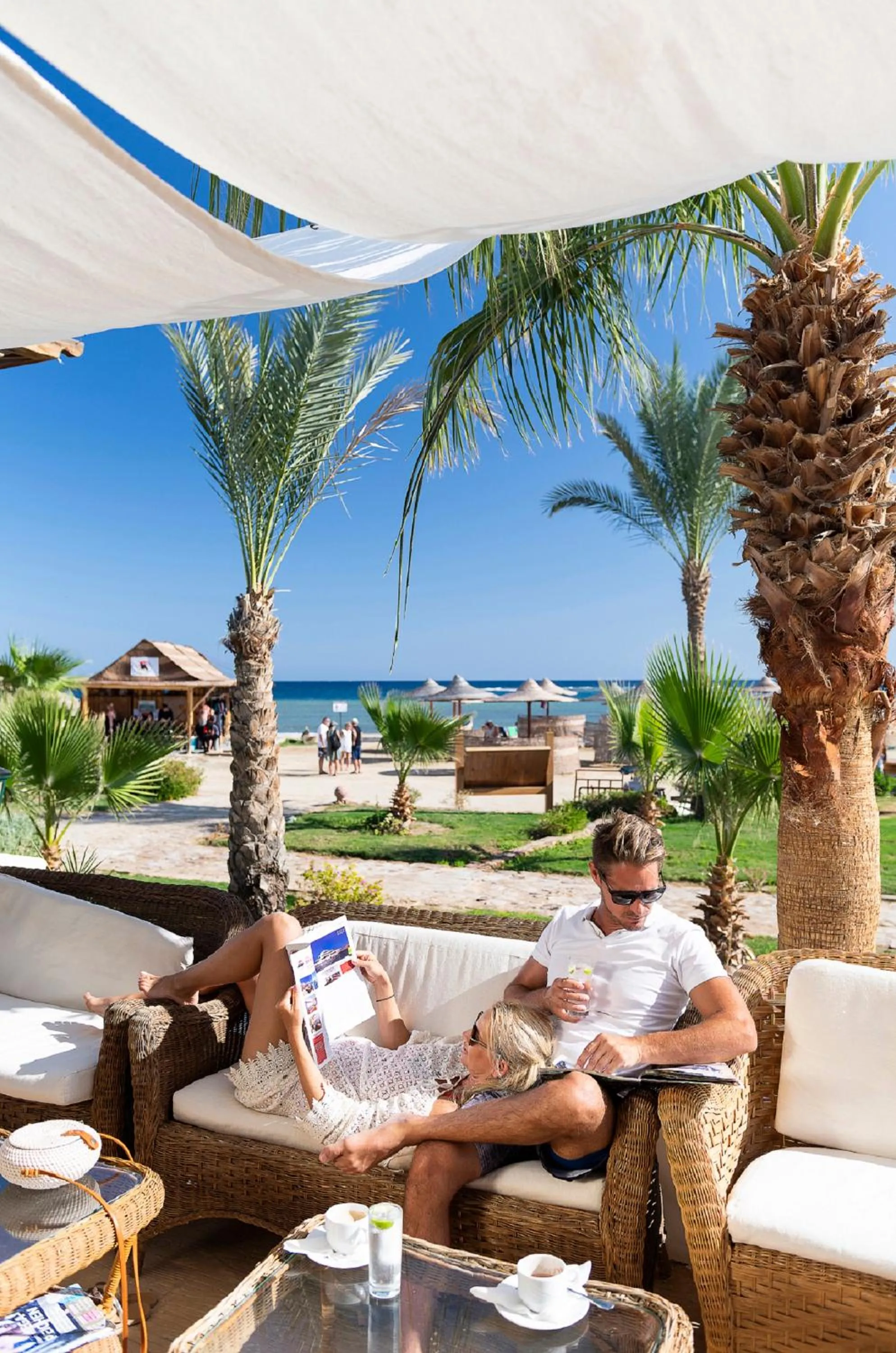 Lounge or bar in Three Corners Equinox Beach Resort