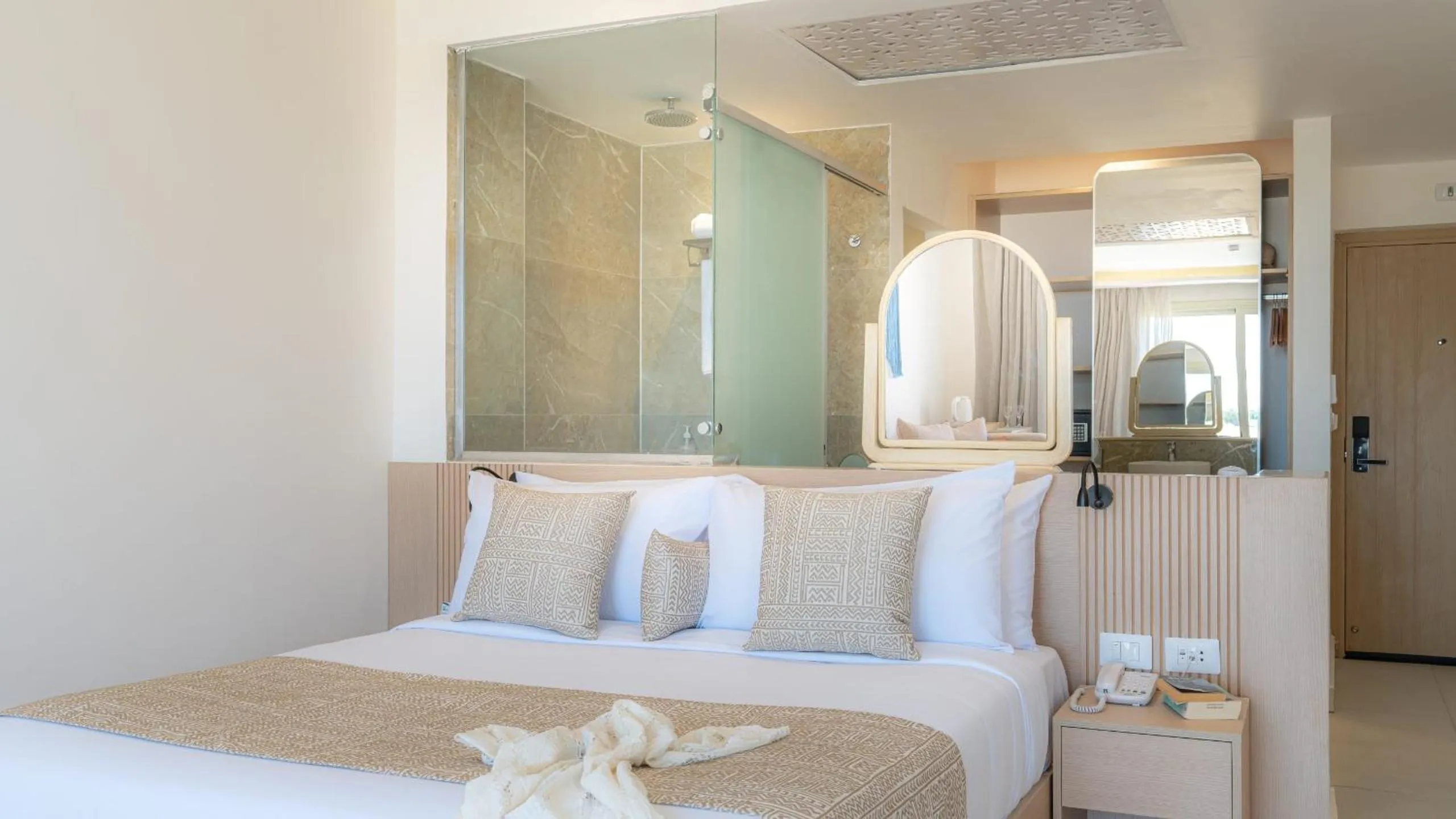 Photo of the whole room, Bed in Three Corners Equinox Beach Resort