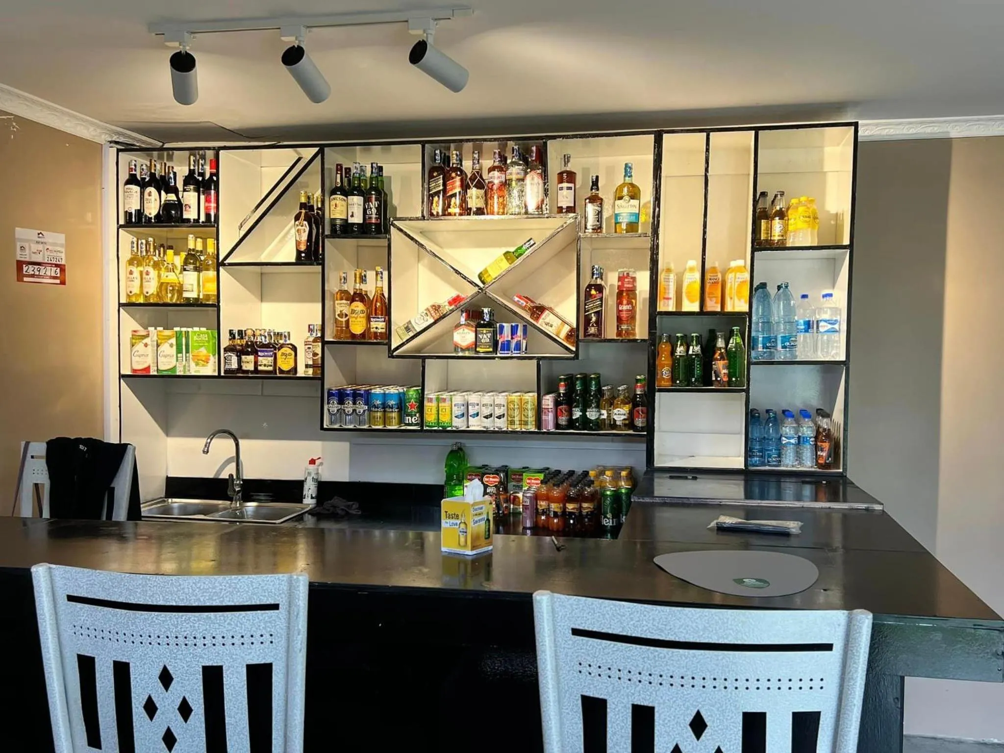 Restaurant/places to eat in Meirah Gardens Naivasha