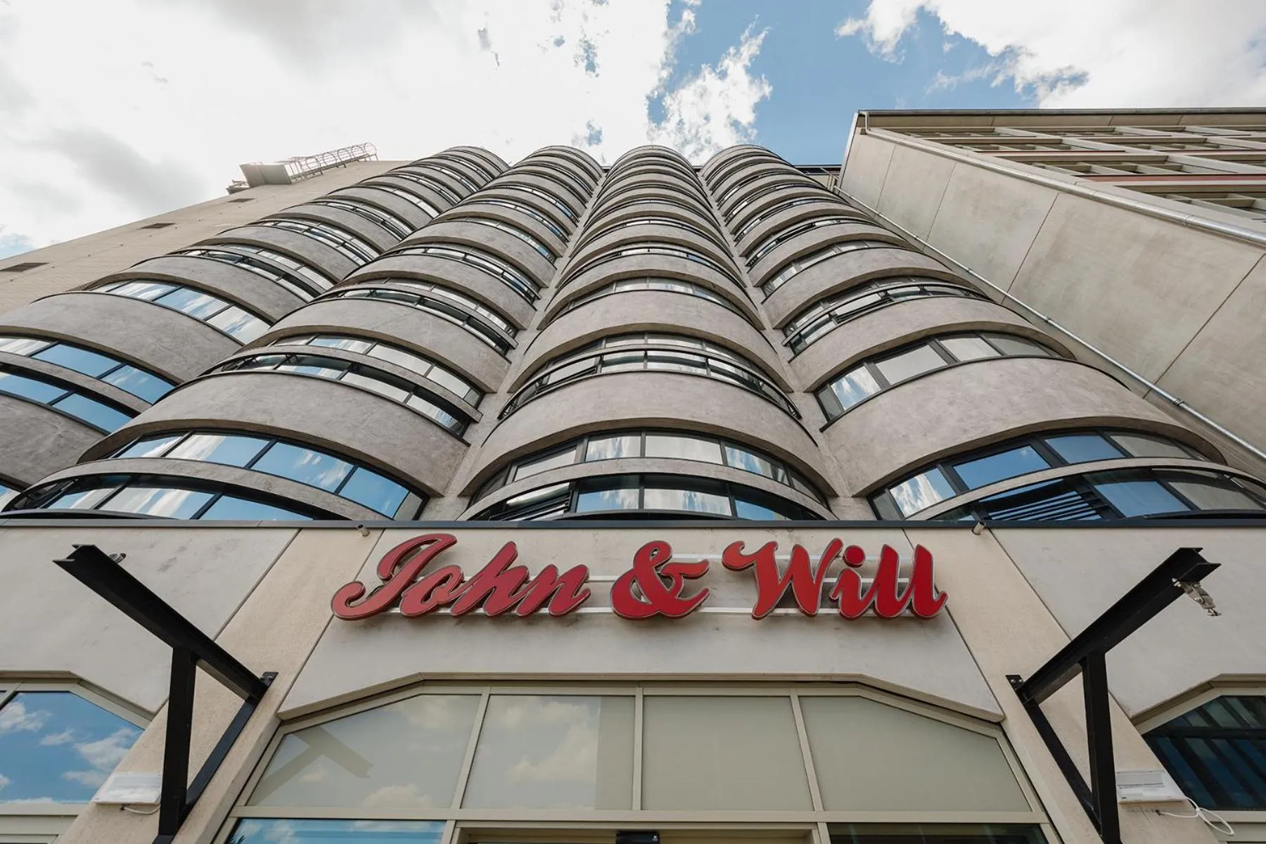 Facade/entrance in John & Will Silo-Hotel by Guldsmeden