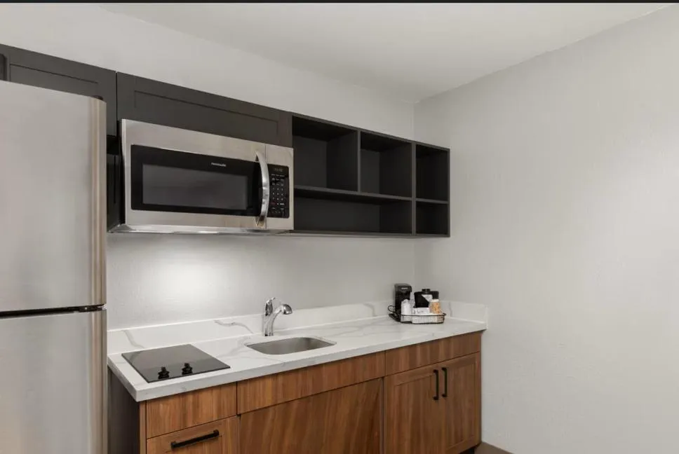 Hawthorn Extended Stay by Wyndham Knoxville