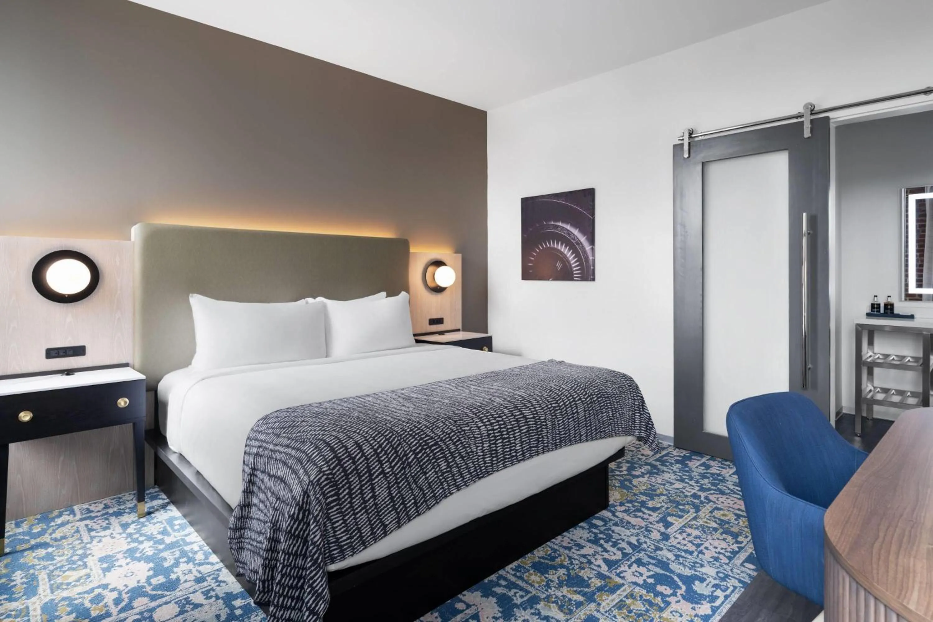 Photo of the whole room, Bed in Origin Atlanta, a Wyndham Hotel