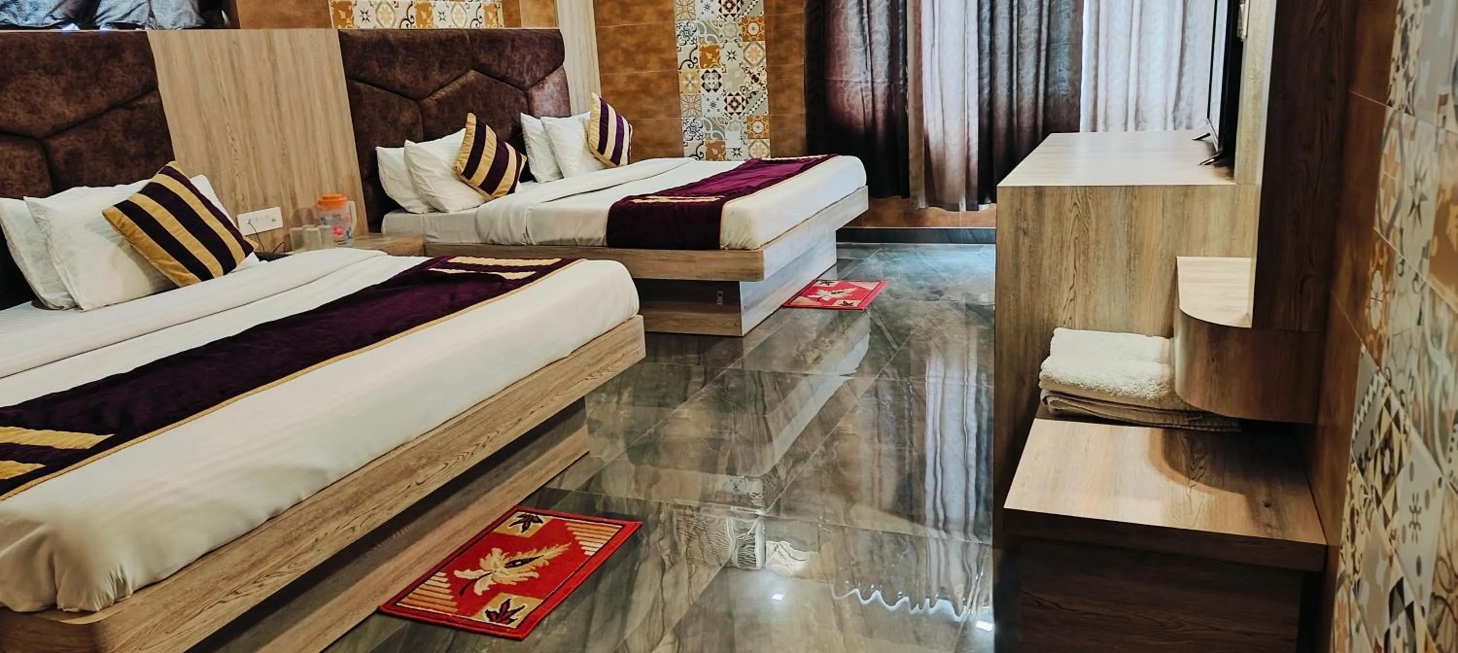 Bed in Hotel Sunshine