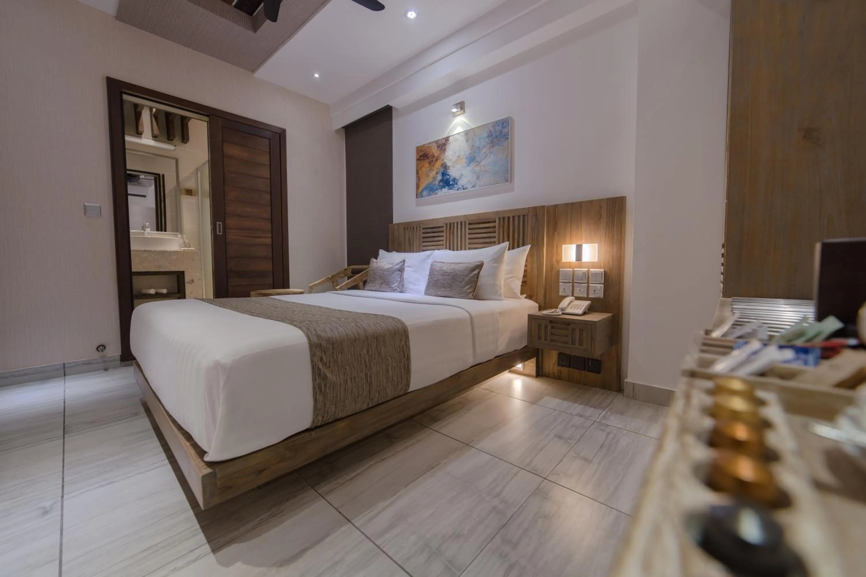 Coffee/tea facilities, Bed in Hotel Ocean Grand at Hulhumale