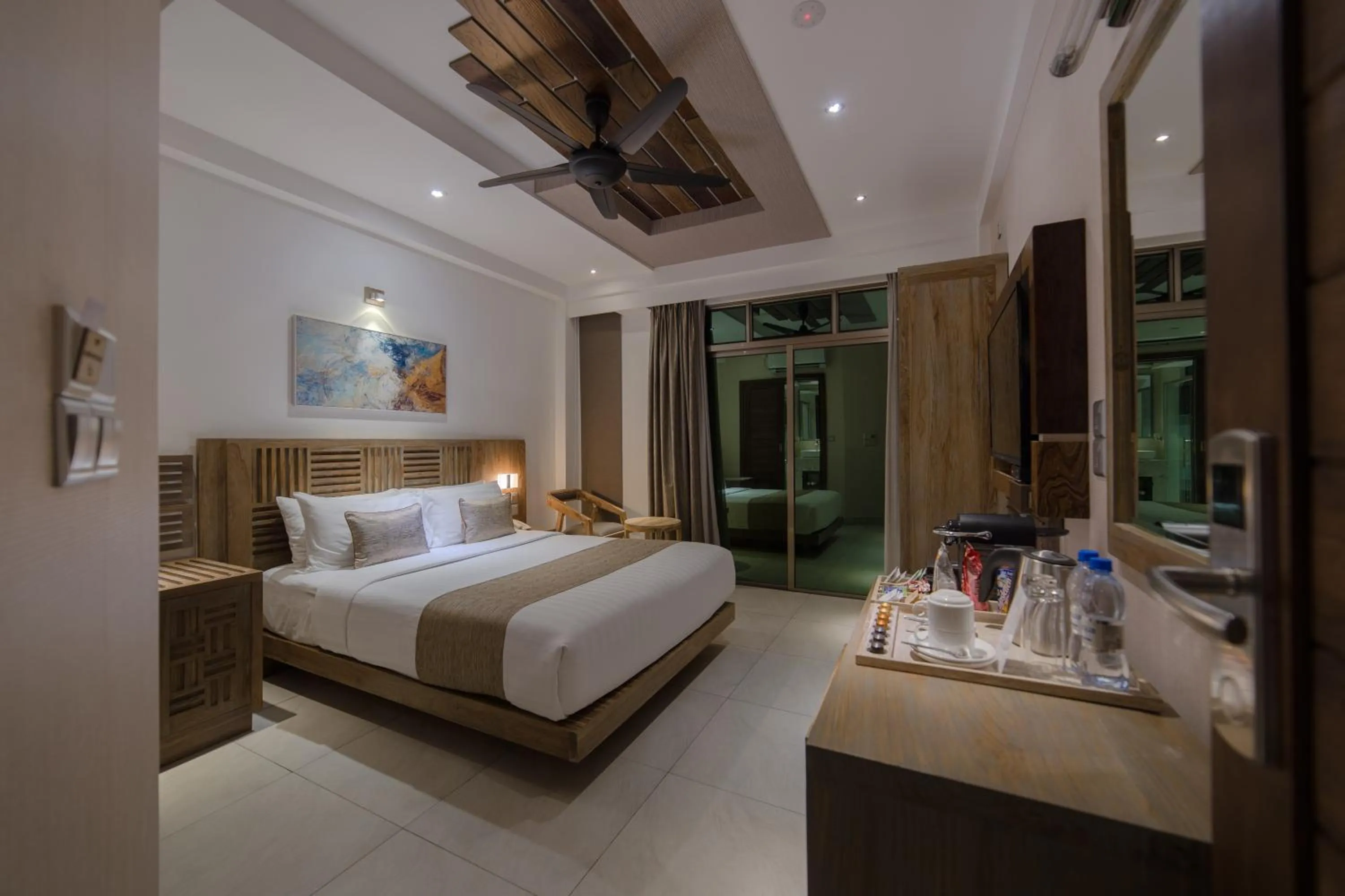 Coffee/tea facilities, Bed in Hotel Ocean Grand at Hulhumale