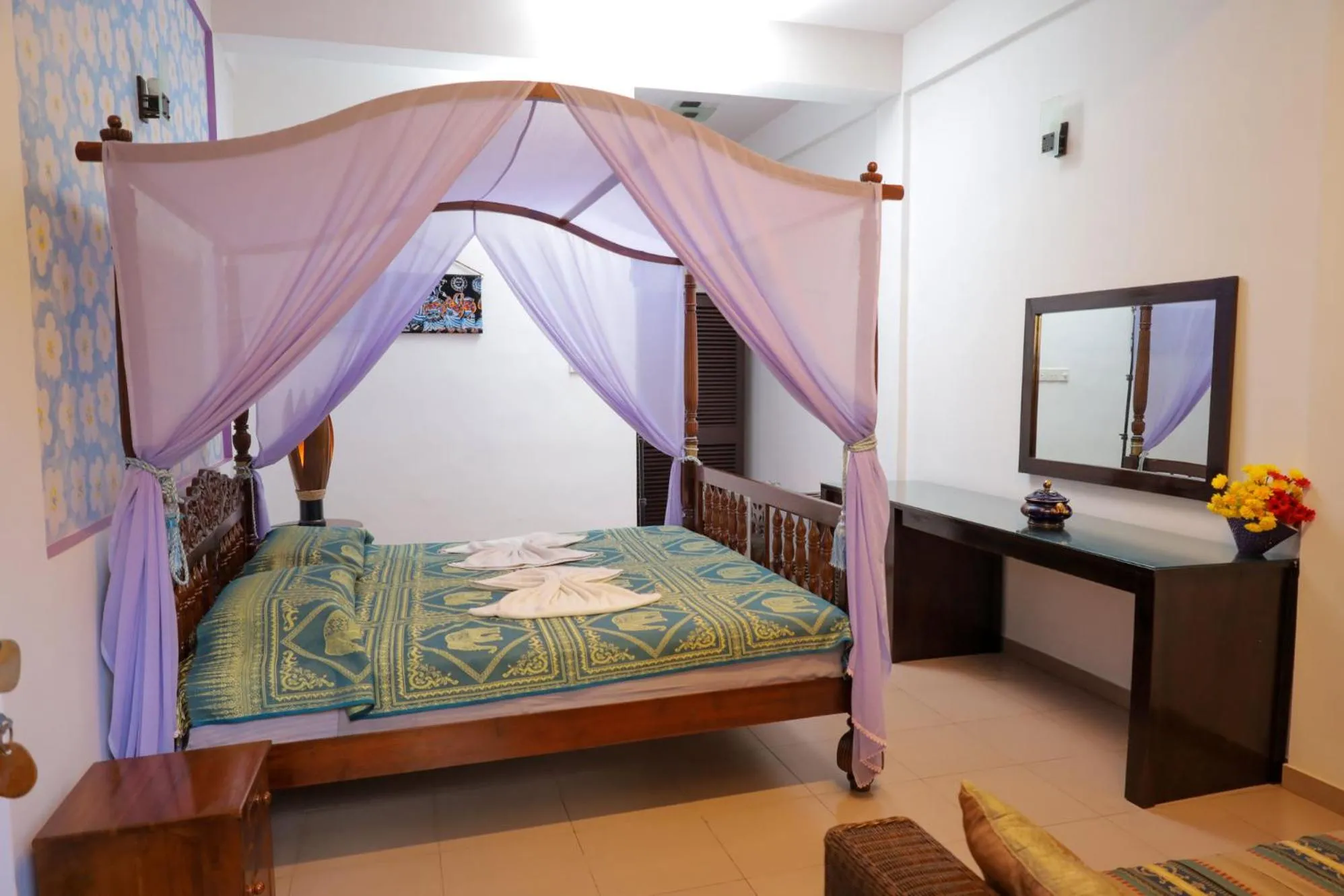 Bed in Solomon Beach Hotel