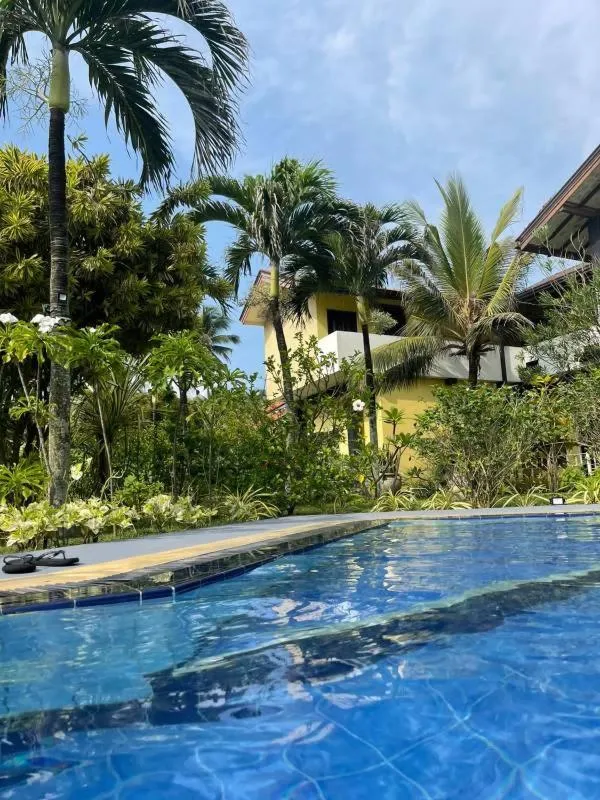 Garden view in Solomon Beach Hotel