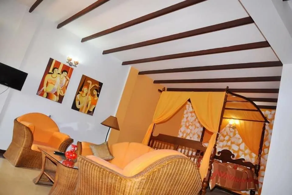 Bedroom, Bed in Solomon Beach Hotel