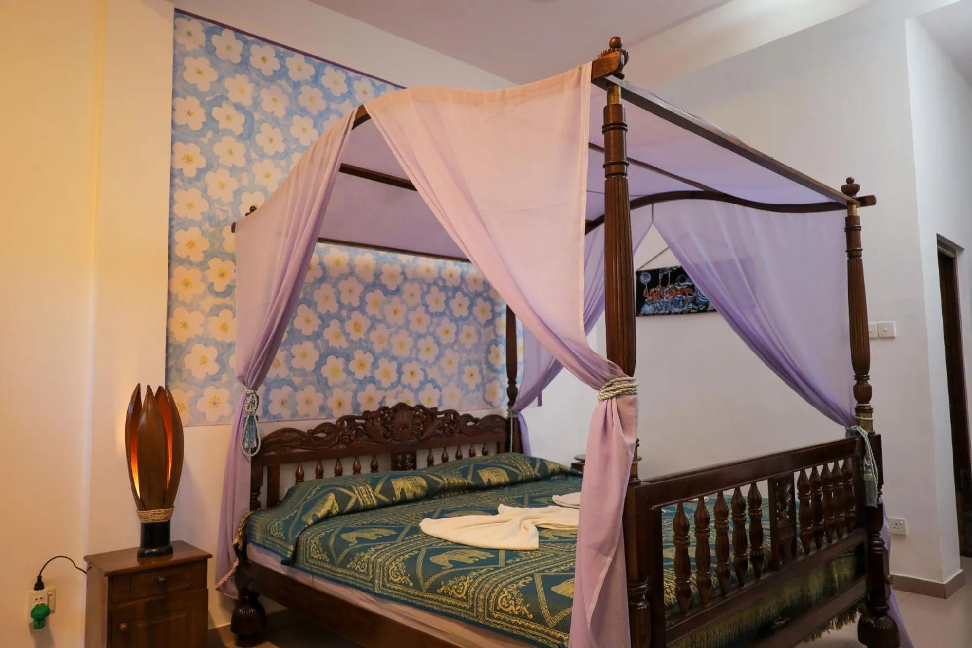 Bed in Solomon Beach Hotel