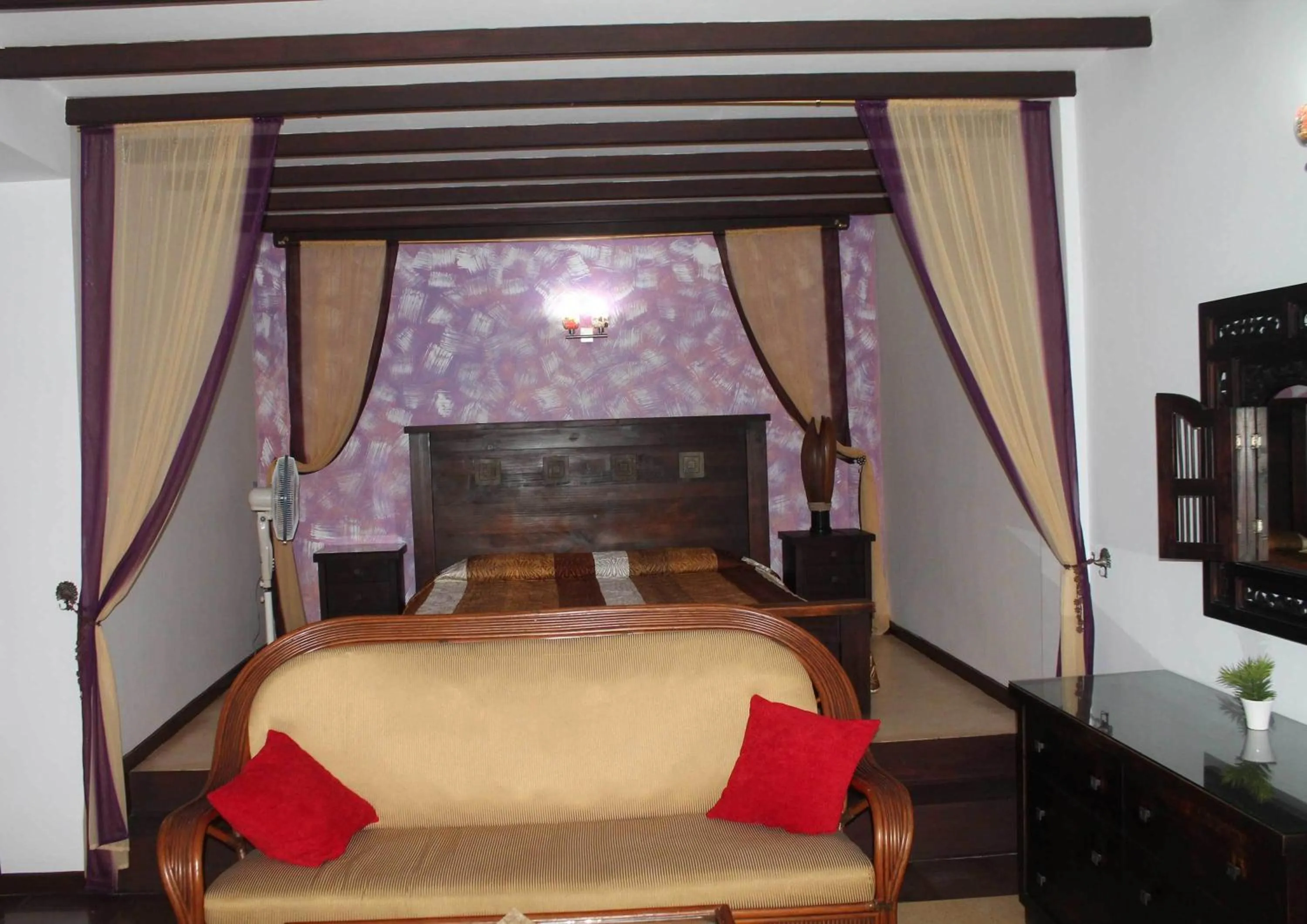 Photo of the whole room, Bed in Solomon Beach Hotel
