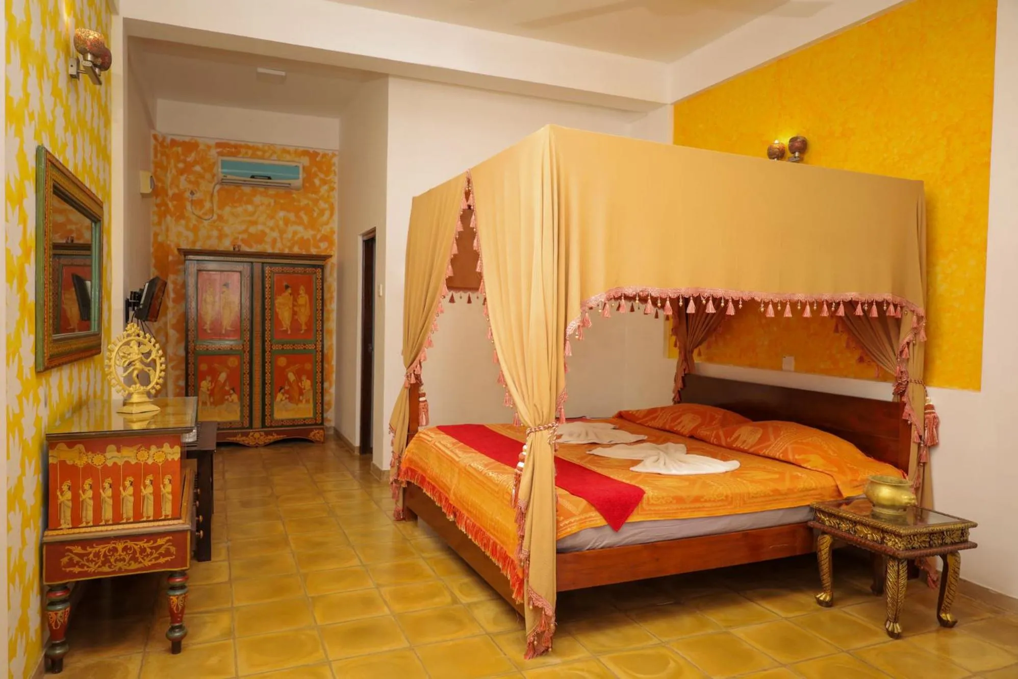 Bed in Solomon Beach Hotel