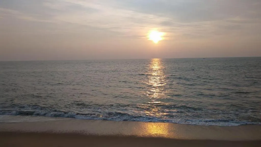 Beach in Solomon Beach Hotel