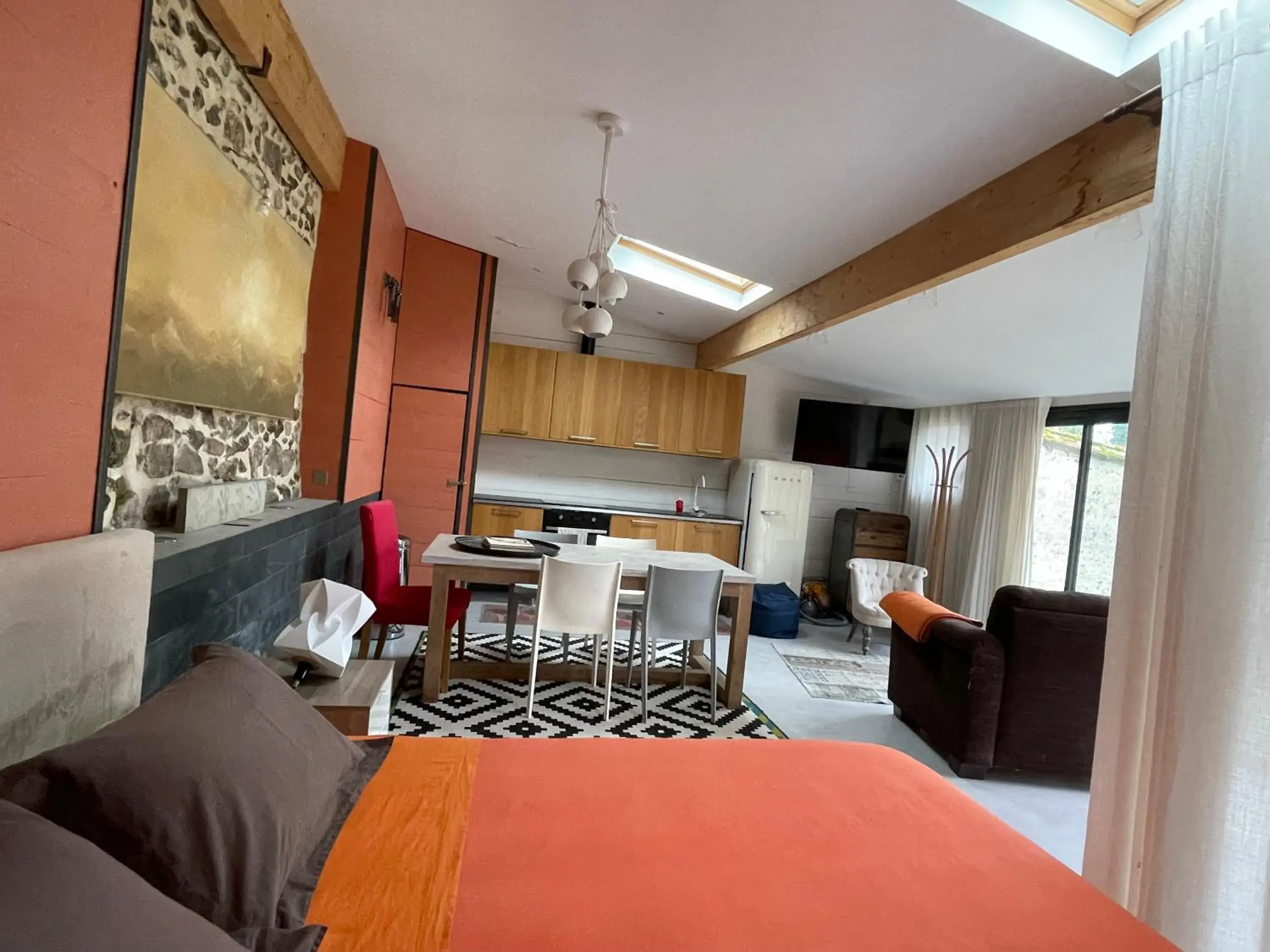 Double Room with Terrace - single occupancy in Le Nid de Rochefort Double Room with Terrace - single occupancy in Le Nid de Rochefort