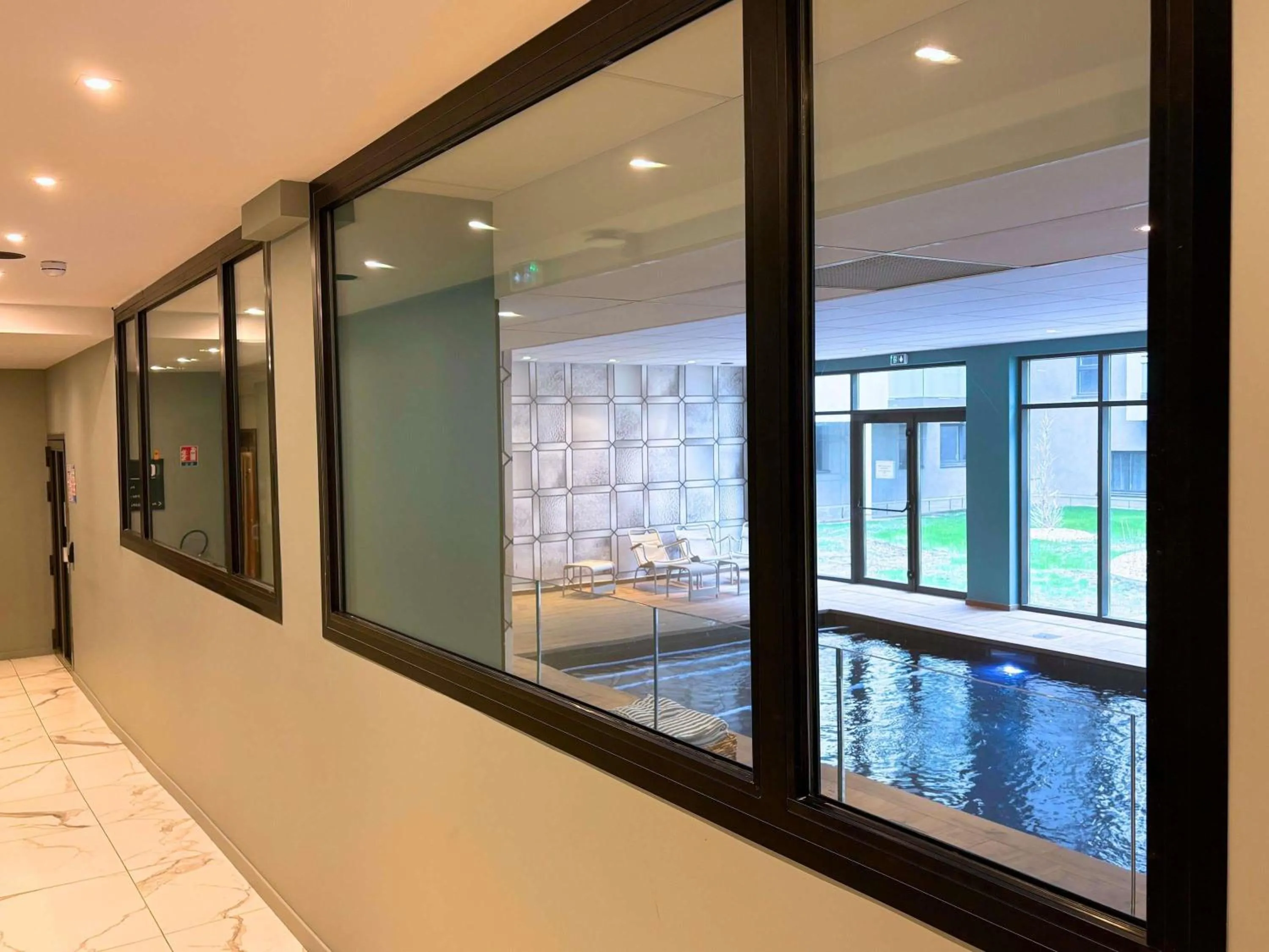 Pool view in Novotel Rouen Centre Cathédrale