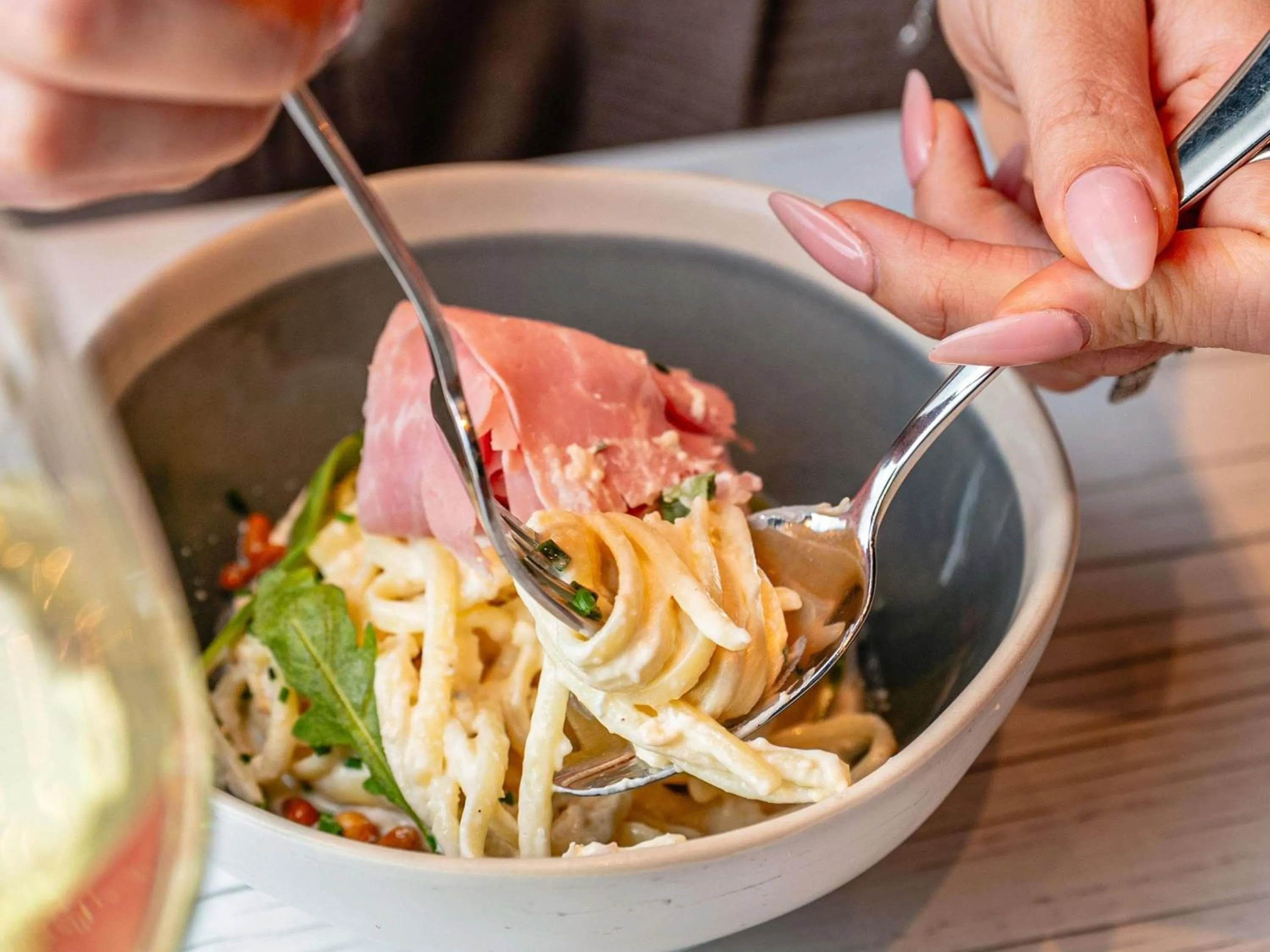 Restaurant/places to eat in Novotel Rouen Centre Cathédrale