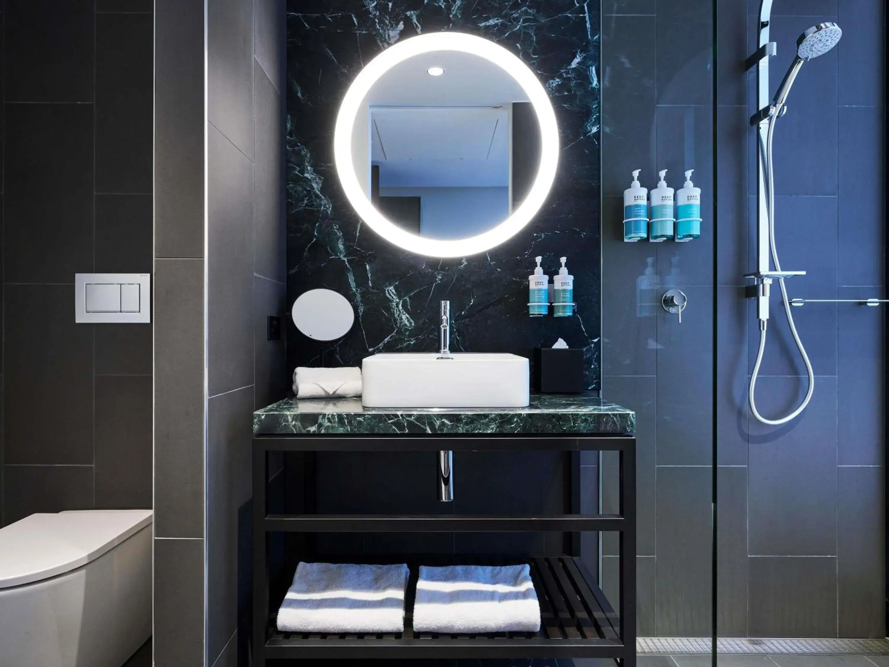 Bedroom in Novotel Melbourne Airport Bedroom in Novotel Melbourne Airport