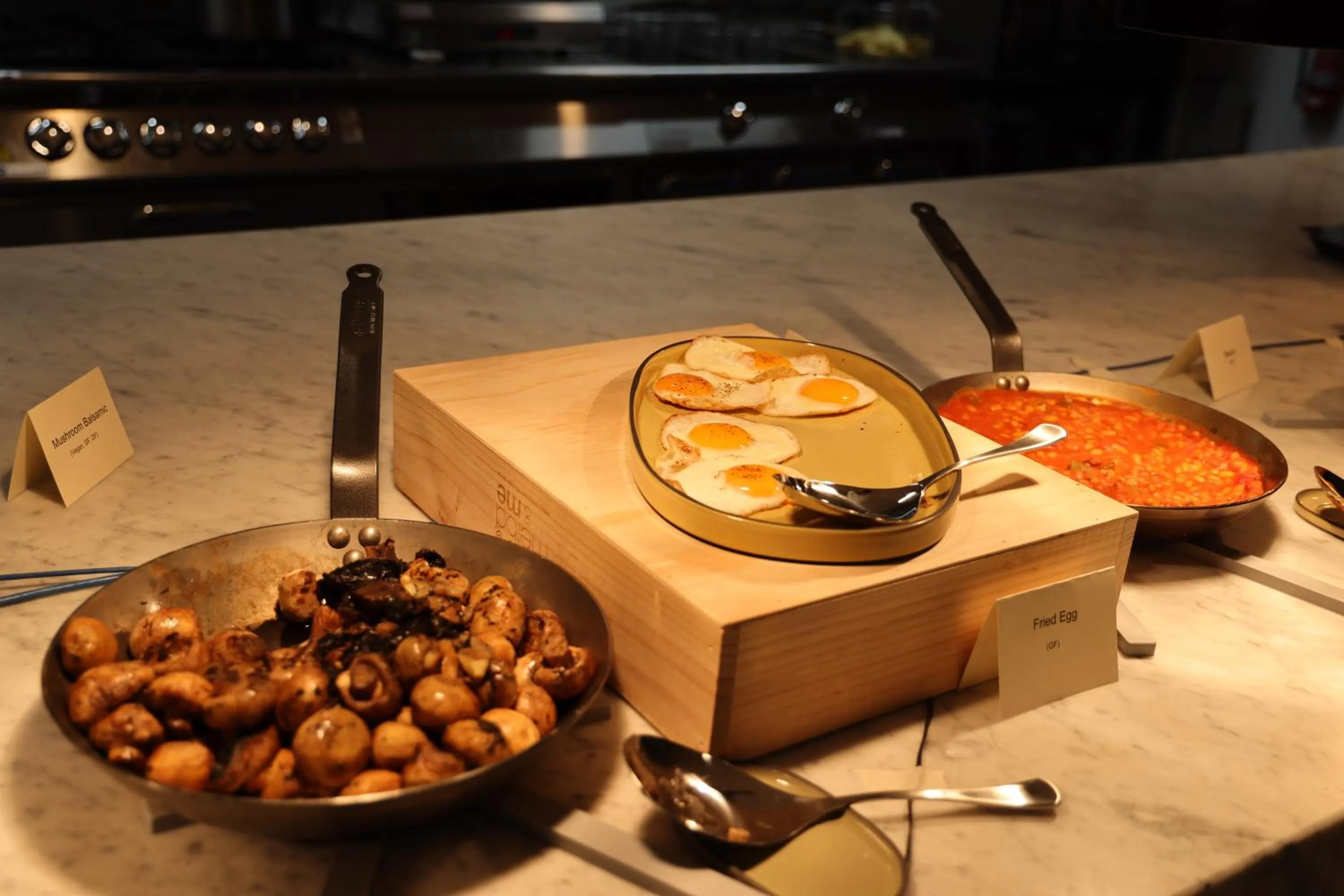 Food in Novotel Melbourne Airport