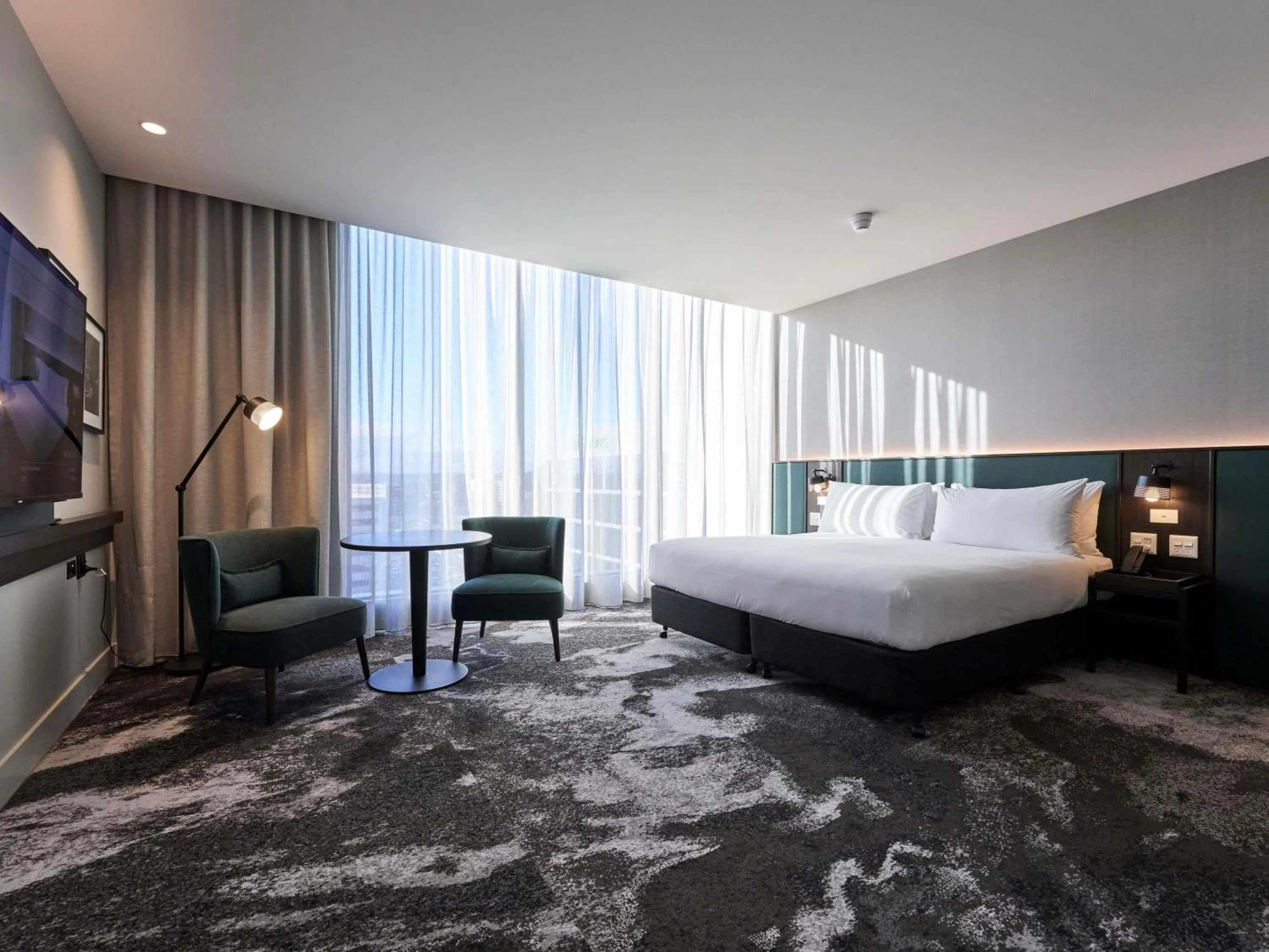 Bedroom, Bed in Novotel Melbourne Airport