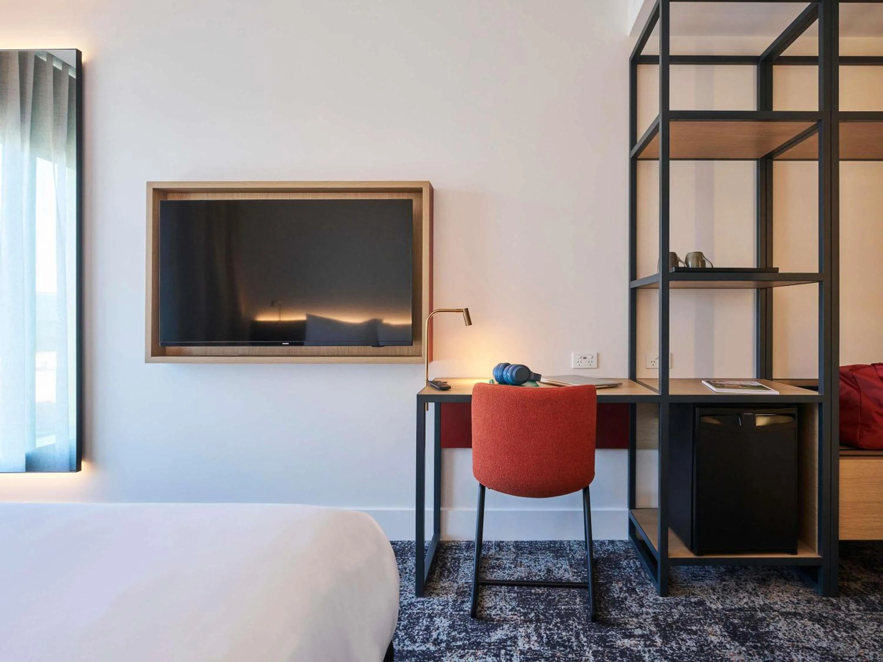 Bedroom, Bed in ibis Styles Melbourne Airport