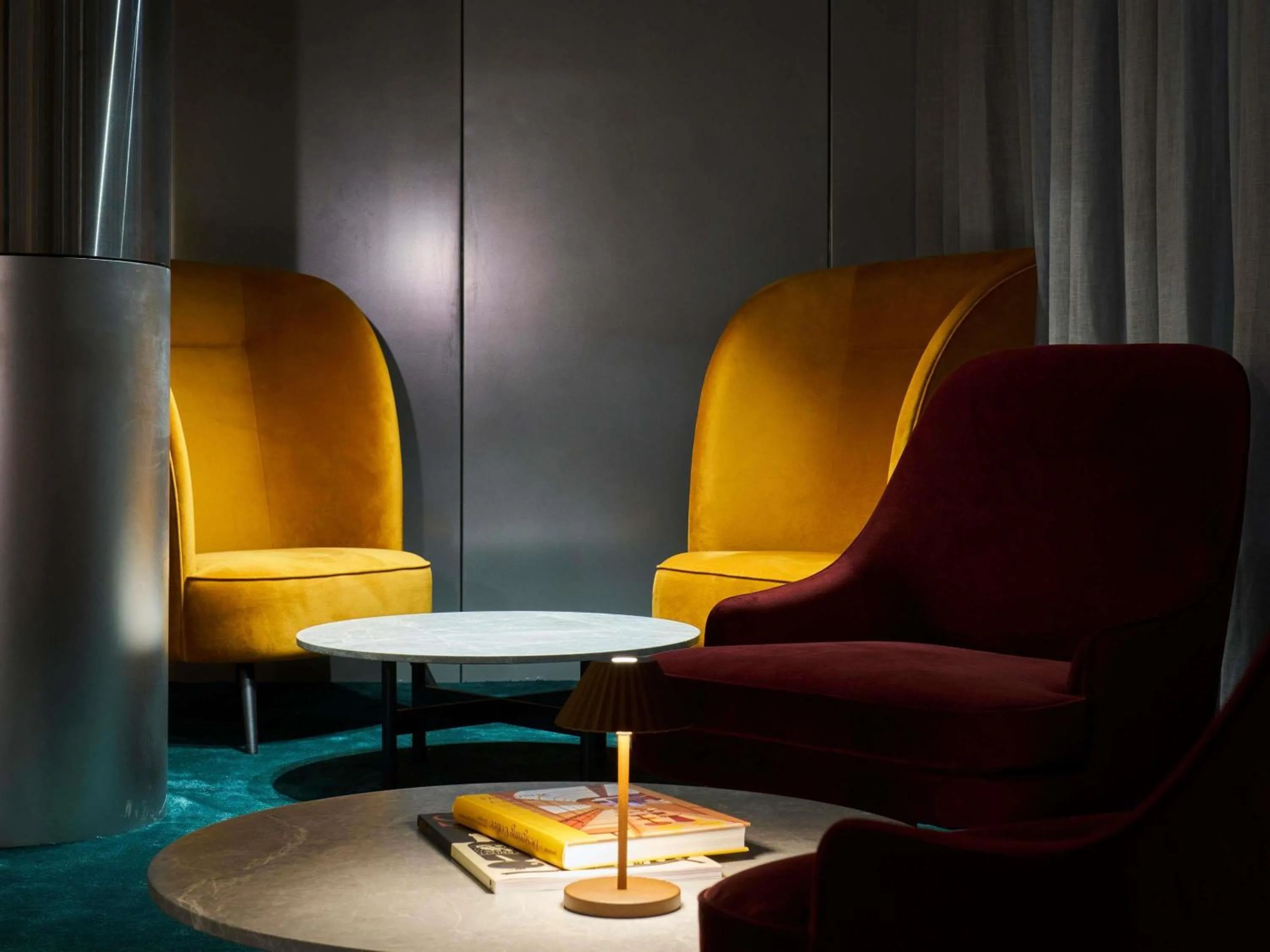 Lounge or bar in ibis Styles Melbourne Airport