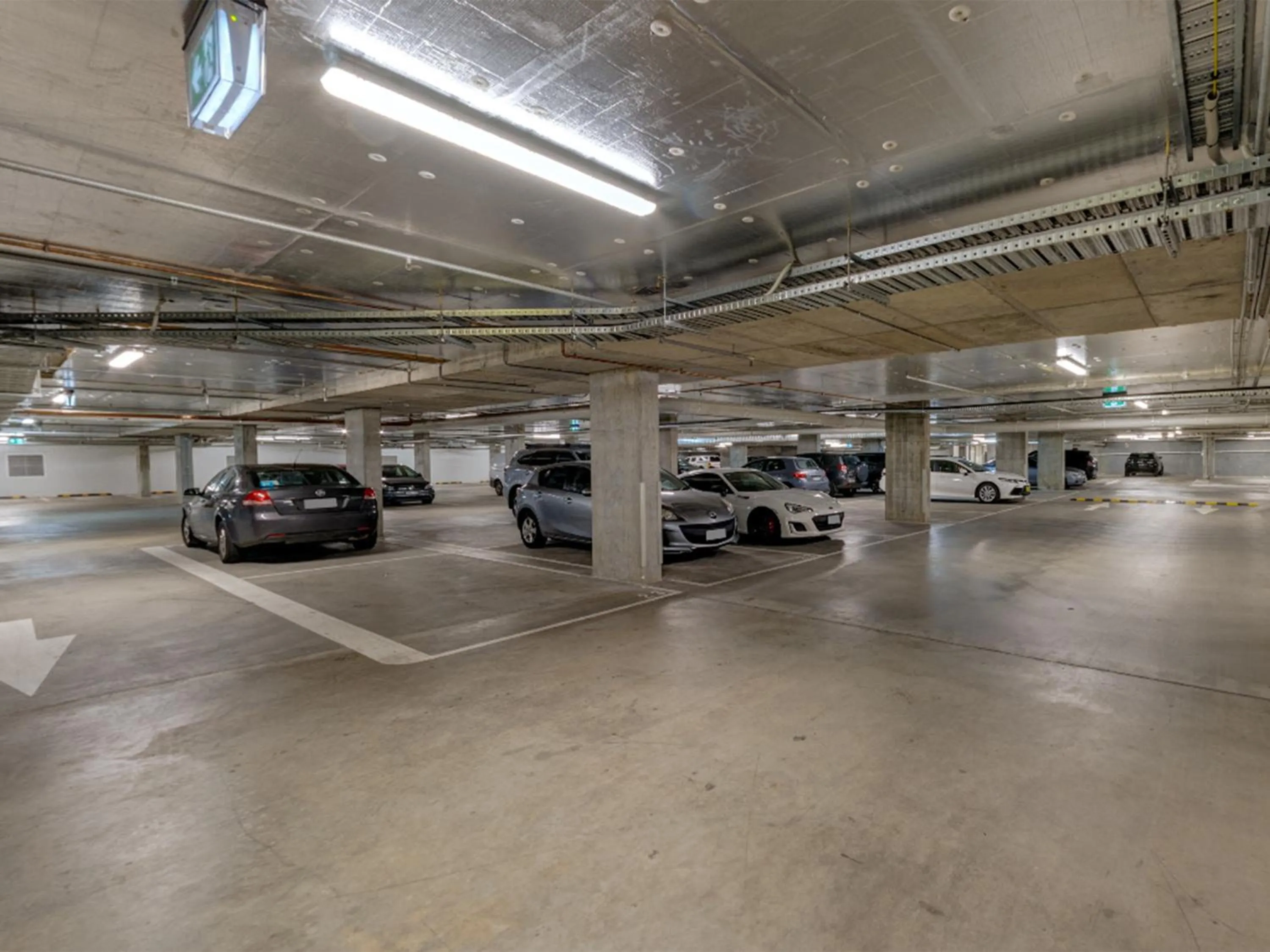 Parking in ibis Styles Melbourne Airport