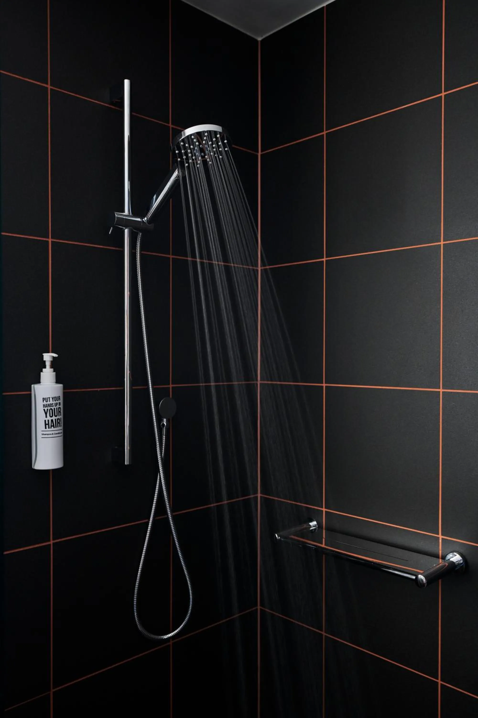 Shower in ibis Styles Melbourne Airport