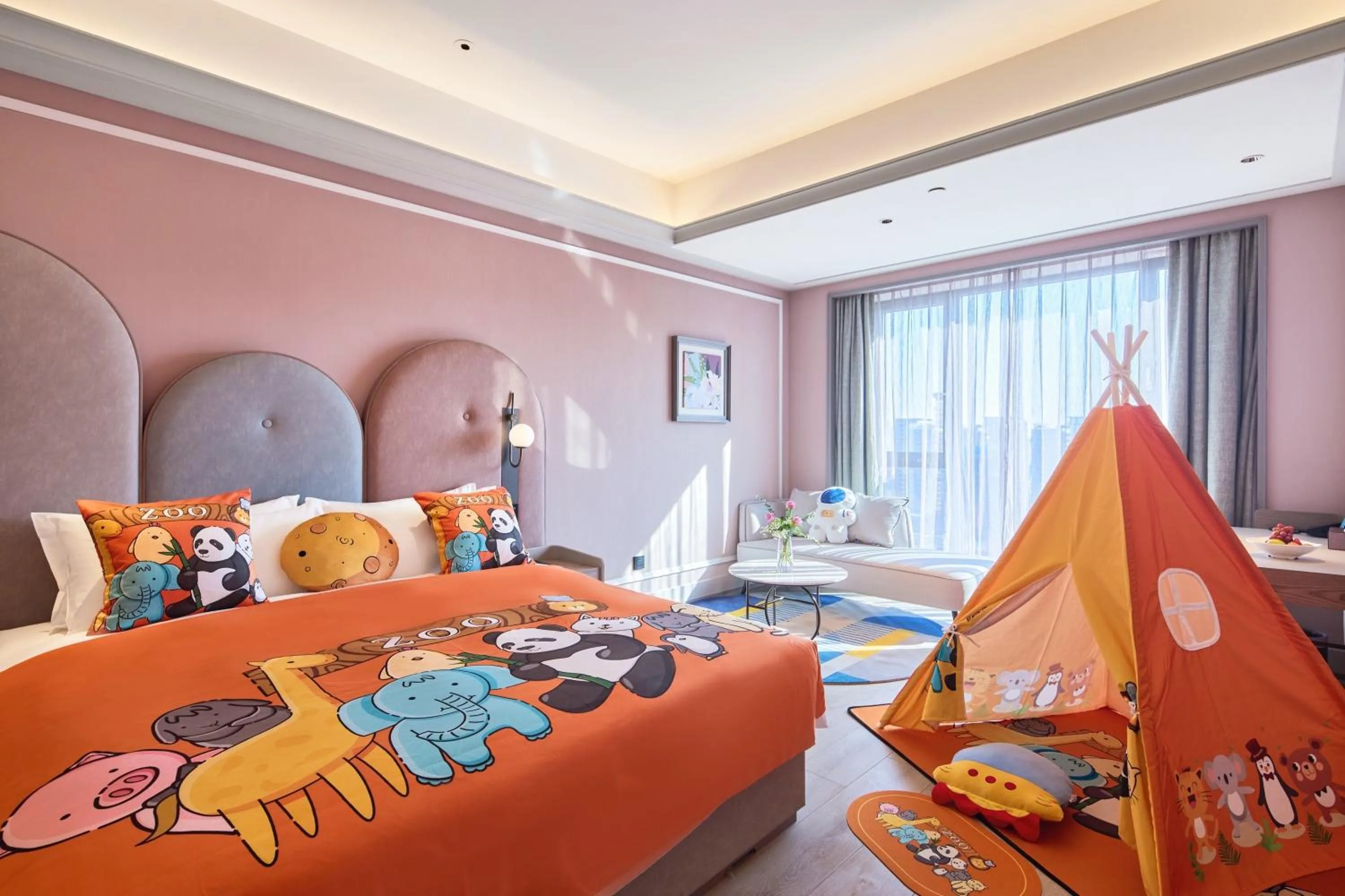 Bed in Mercure Yiwu International Trade City